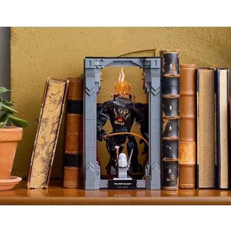 Конструктор LEGO Icons Книжный уголок Балрога 1201 дет.