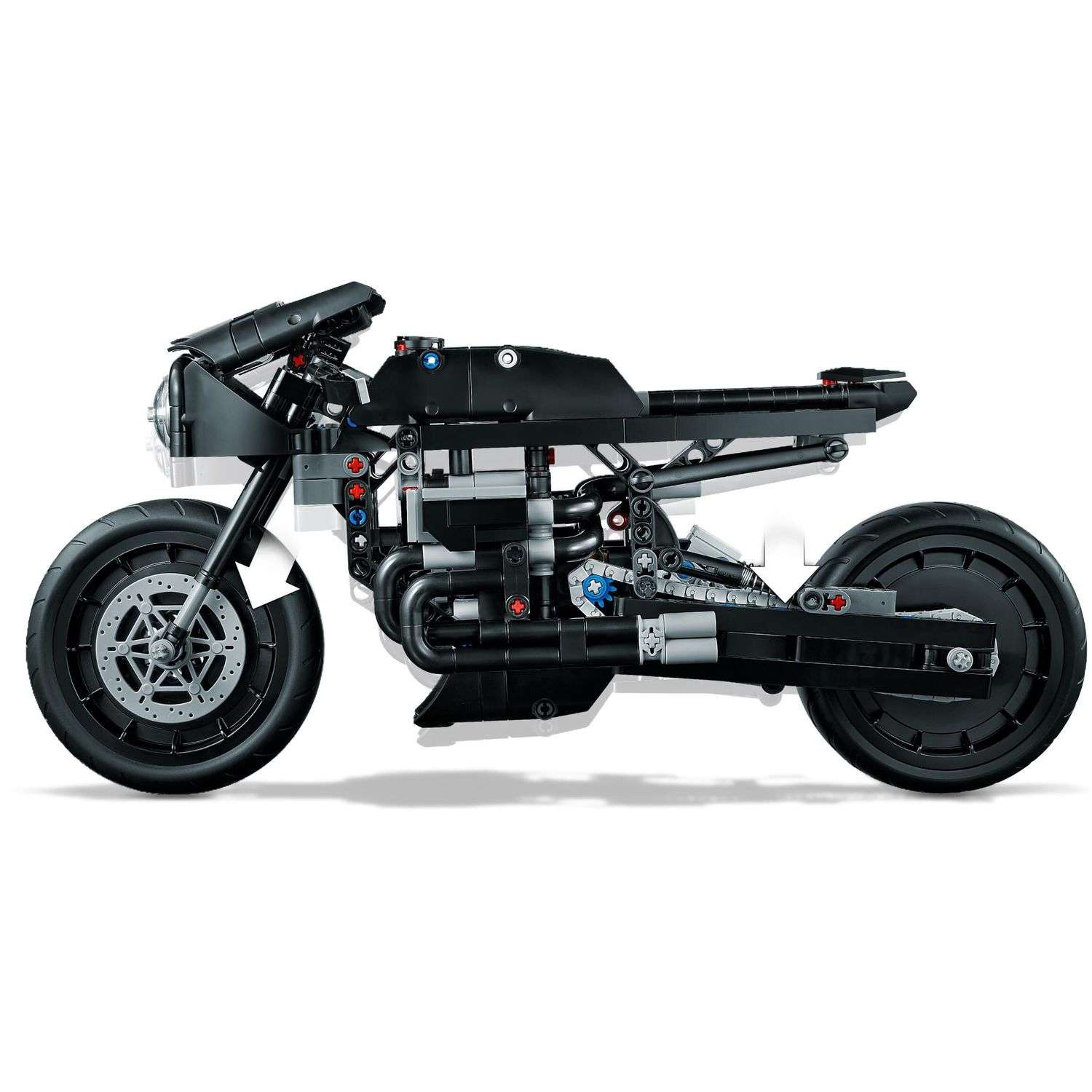 Конструктор LEGO Technic The Batman Batcycle 641 дет. - фото 5