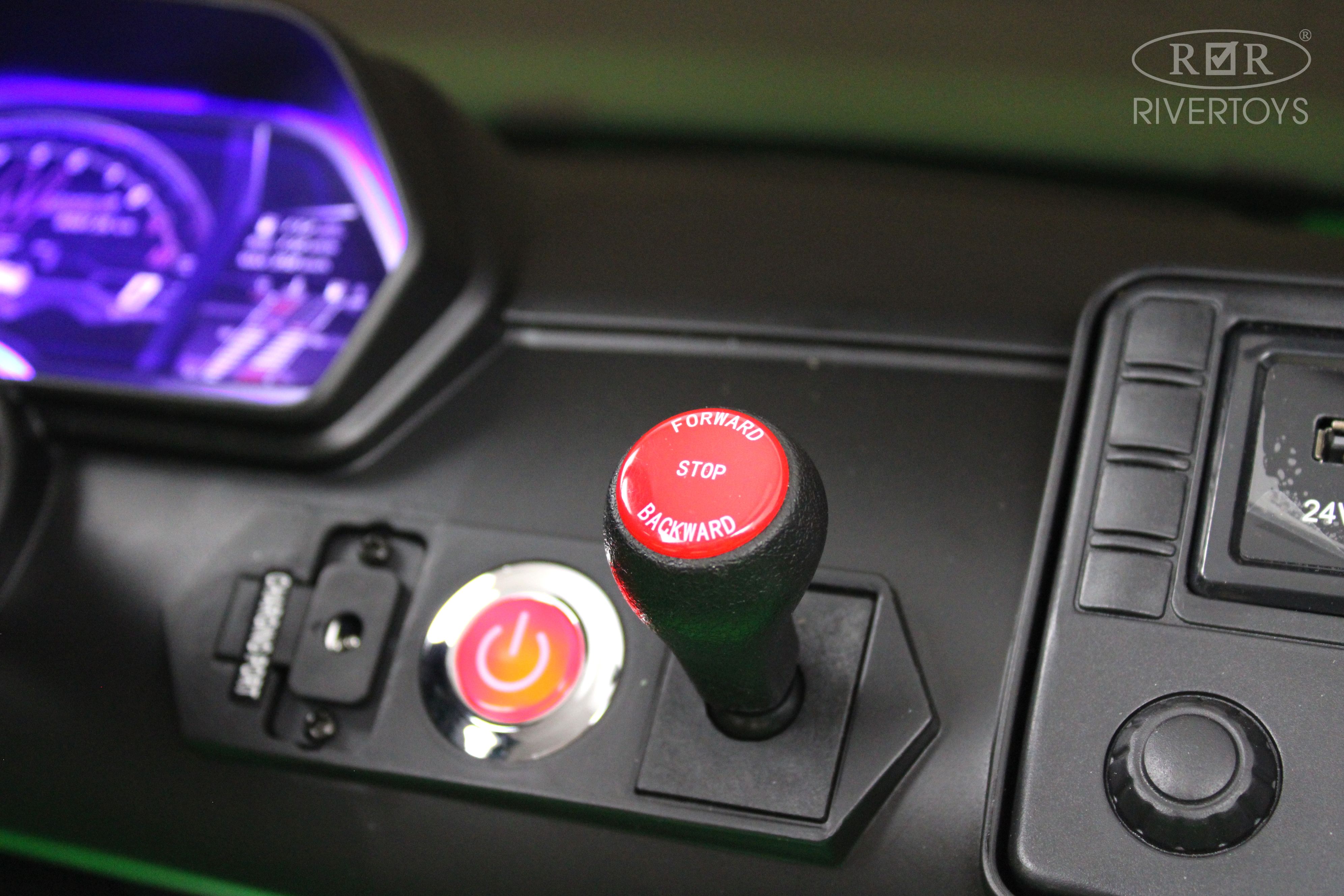 Электромобиль RIVERTOYS A111MP-GREEN С пультом ДУ - фото 11