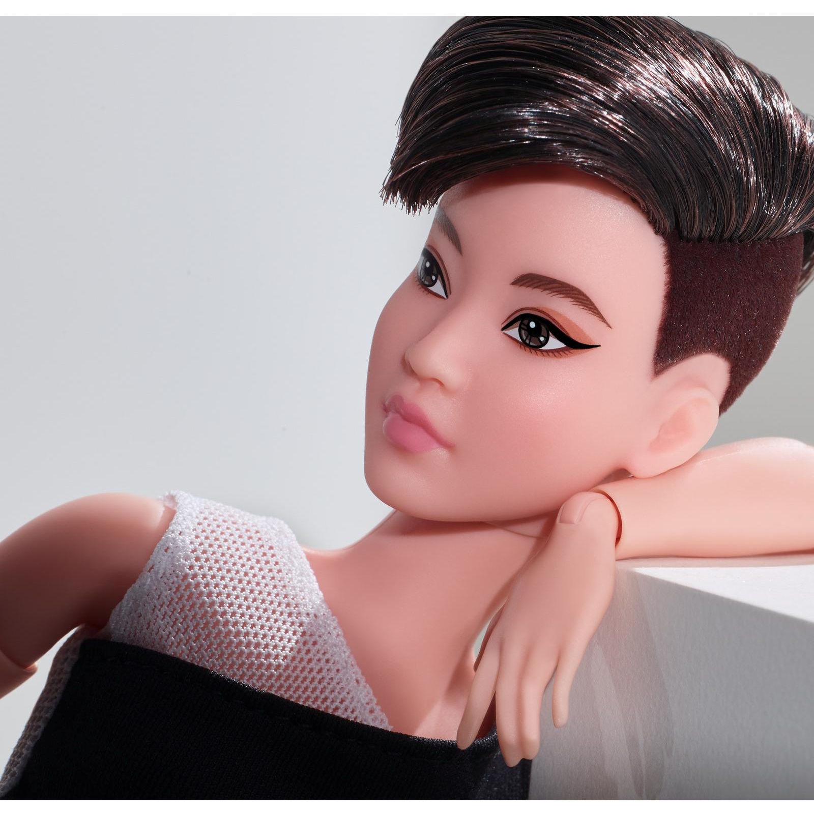 Кукла модельная Barbie Looks GXB29 - фото 8