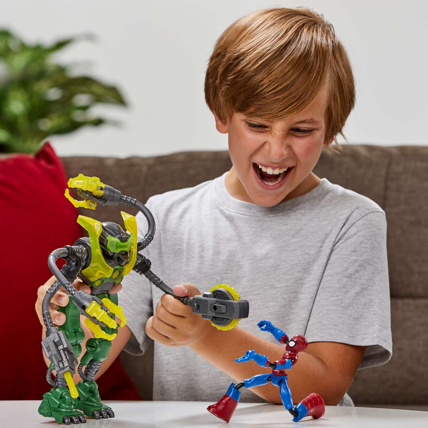 Игровой набор Hasbro Бенди Окто Бот и Человек-паук - фото 6