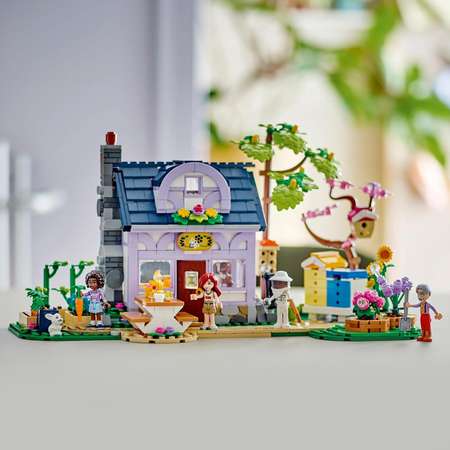 Конструктор LEGO Friends Дом и цветник пчеловода блочный