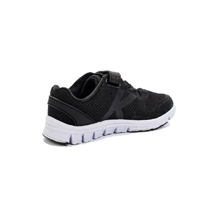 Кроссовки KELME