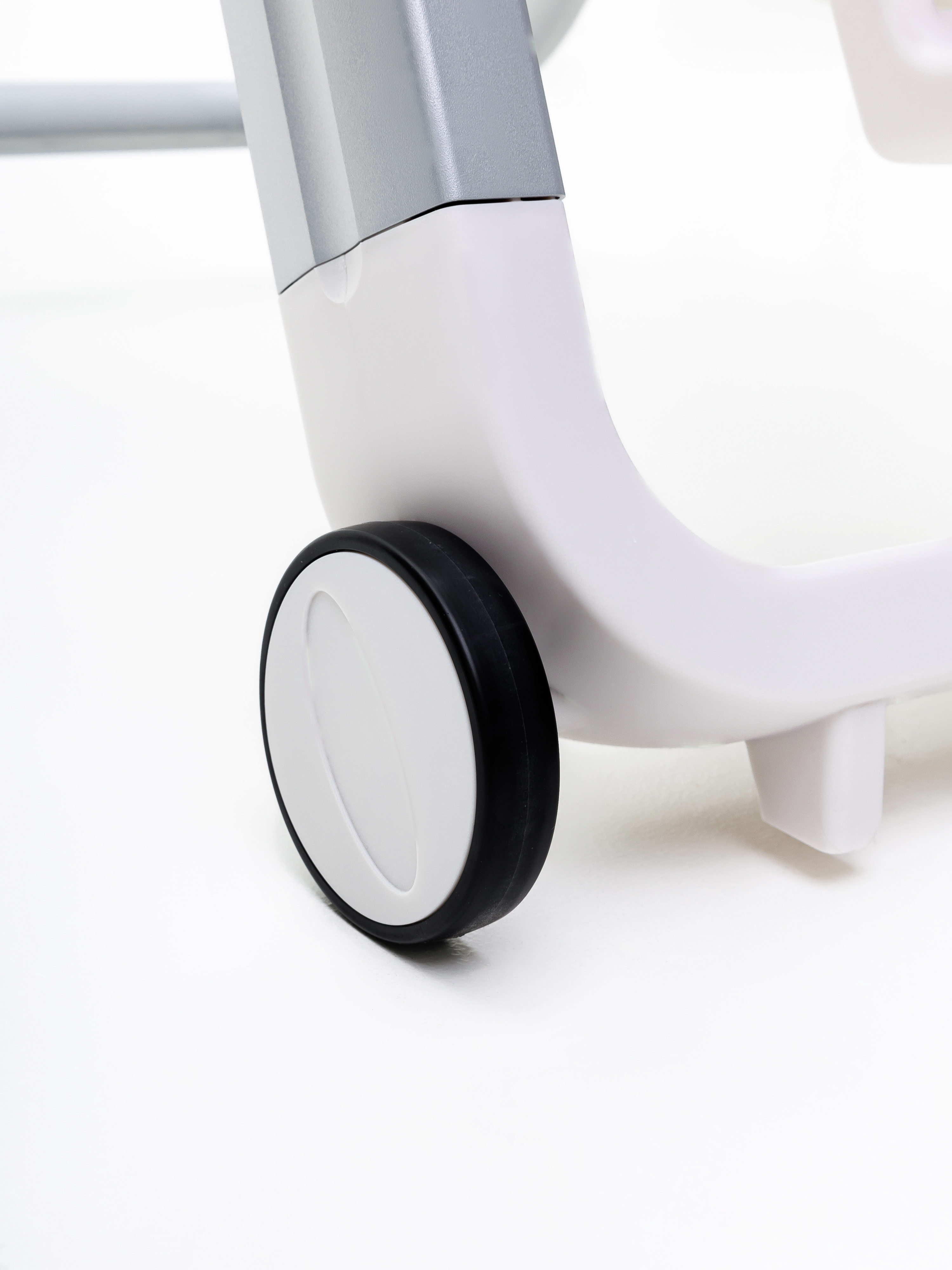 Стульчик для кормления BASSET B2 серый - фото 22