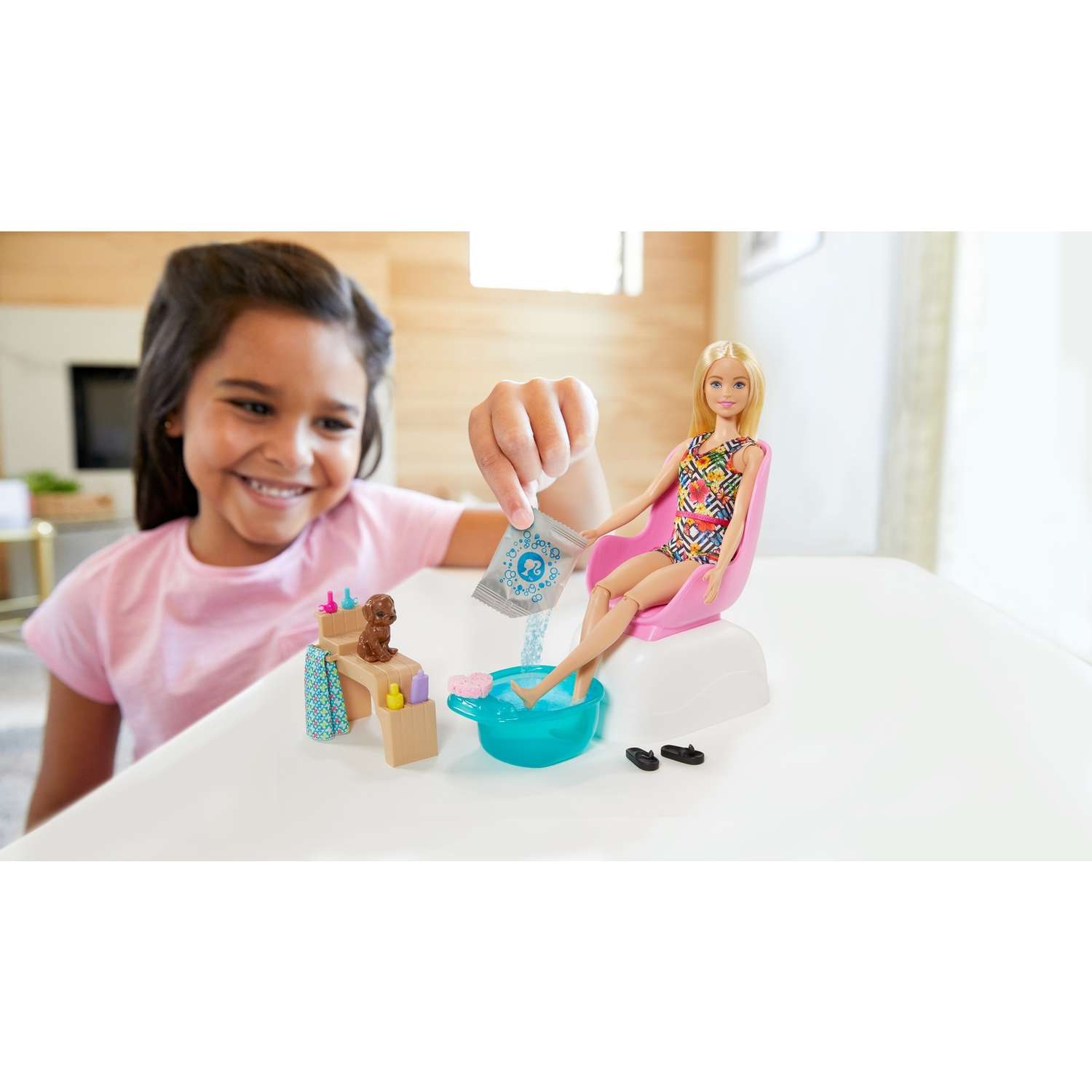 Кукла модельная Barbie GHN07 - фото 8