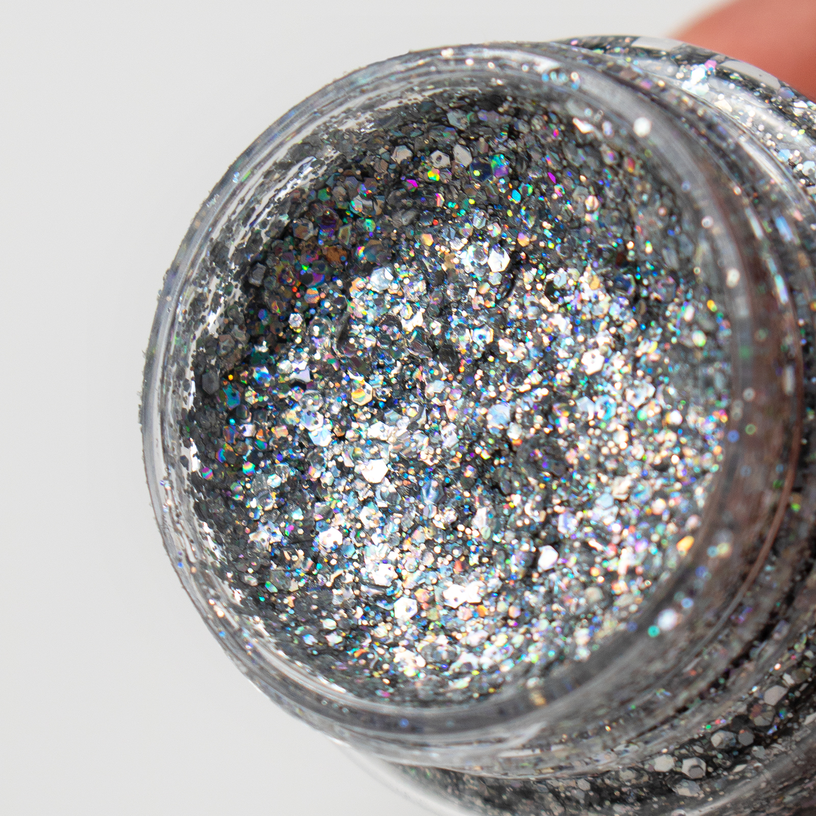 Серебряный глиттер ХОББИЛАБ с блестками для лица тела и волос 30 г - фото 7