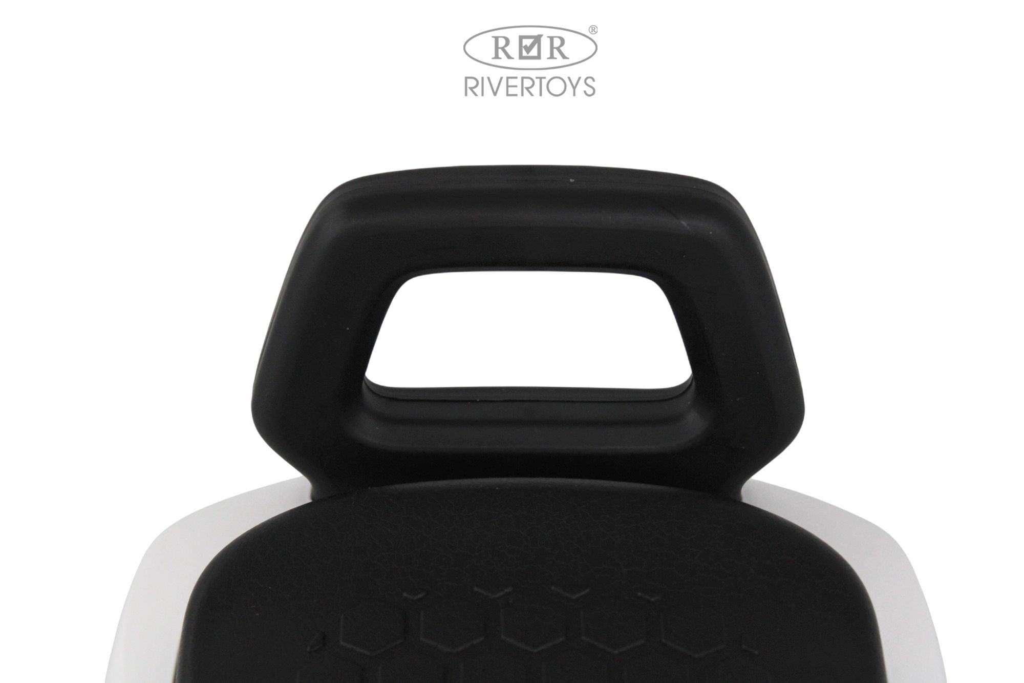 Каталка RIVERTOYS Z004ZZ-A-WHITE белый - фото 4