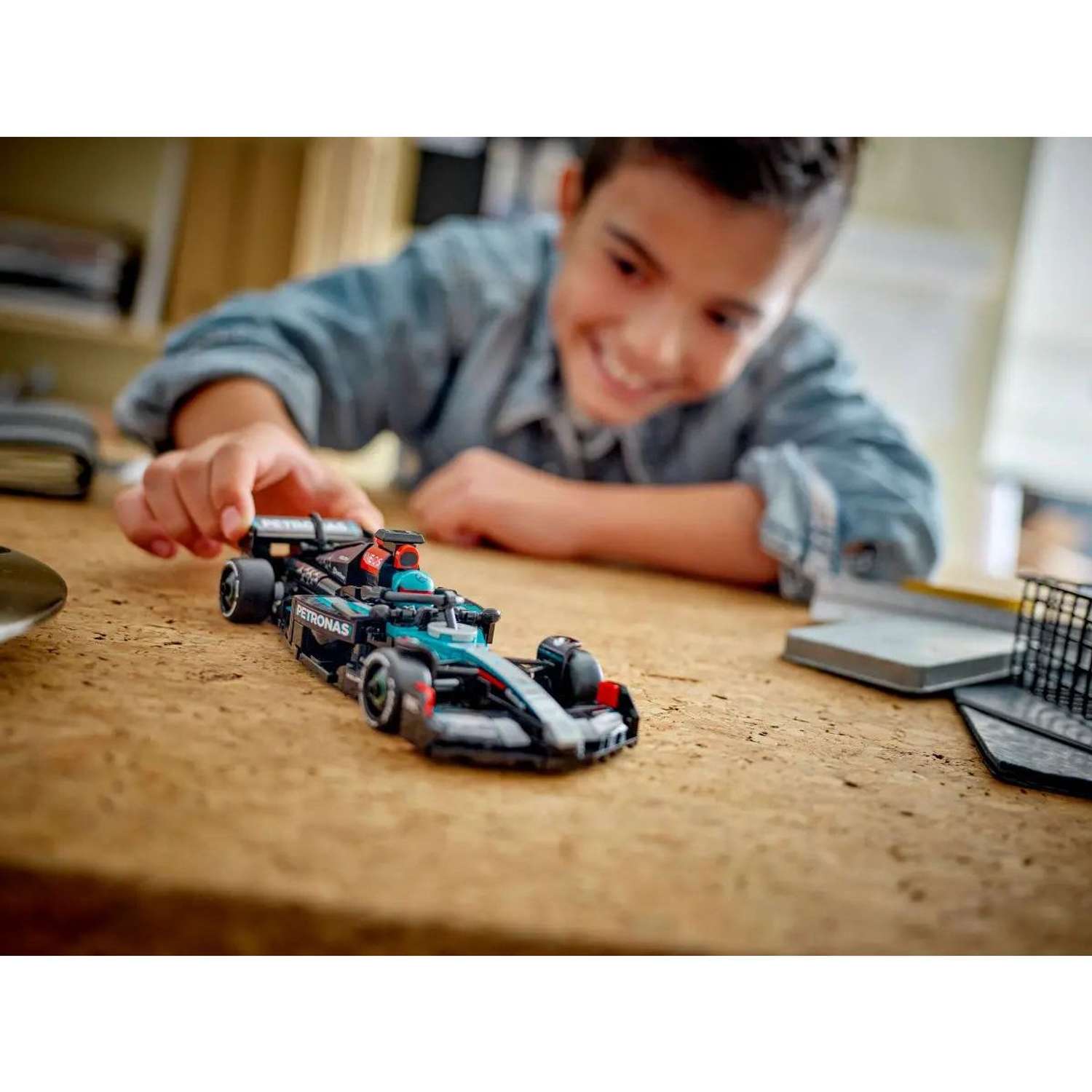 Конструктор LEGO Speed Champions Mercedes-AMG F1 W15 Race Car блочный - фото 9
