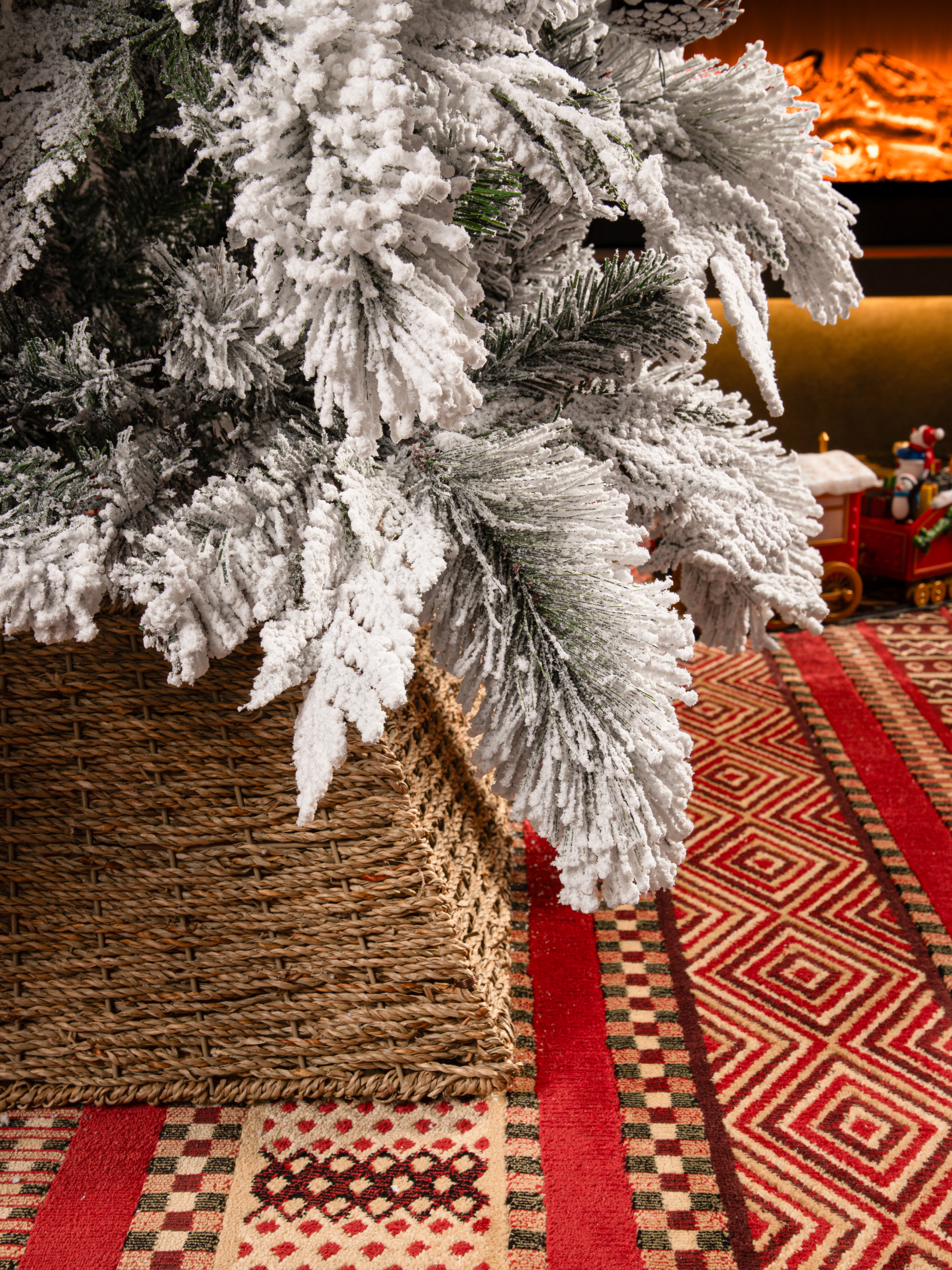 Ель Гримм заснеженная Поезд Ёлок 210 см. - фото 4