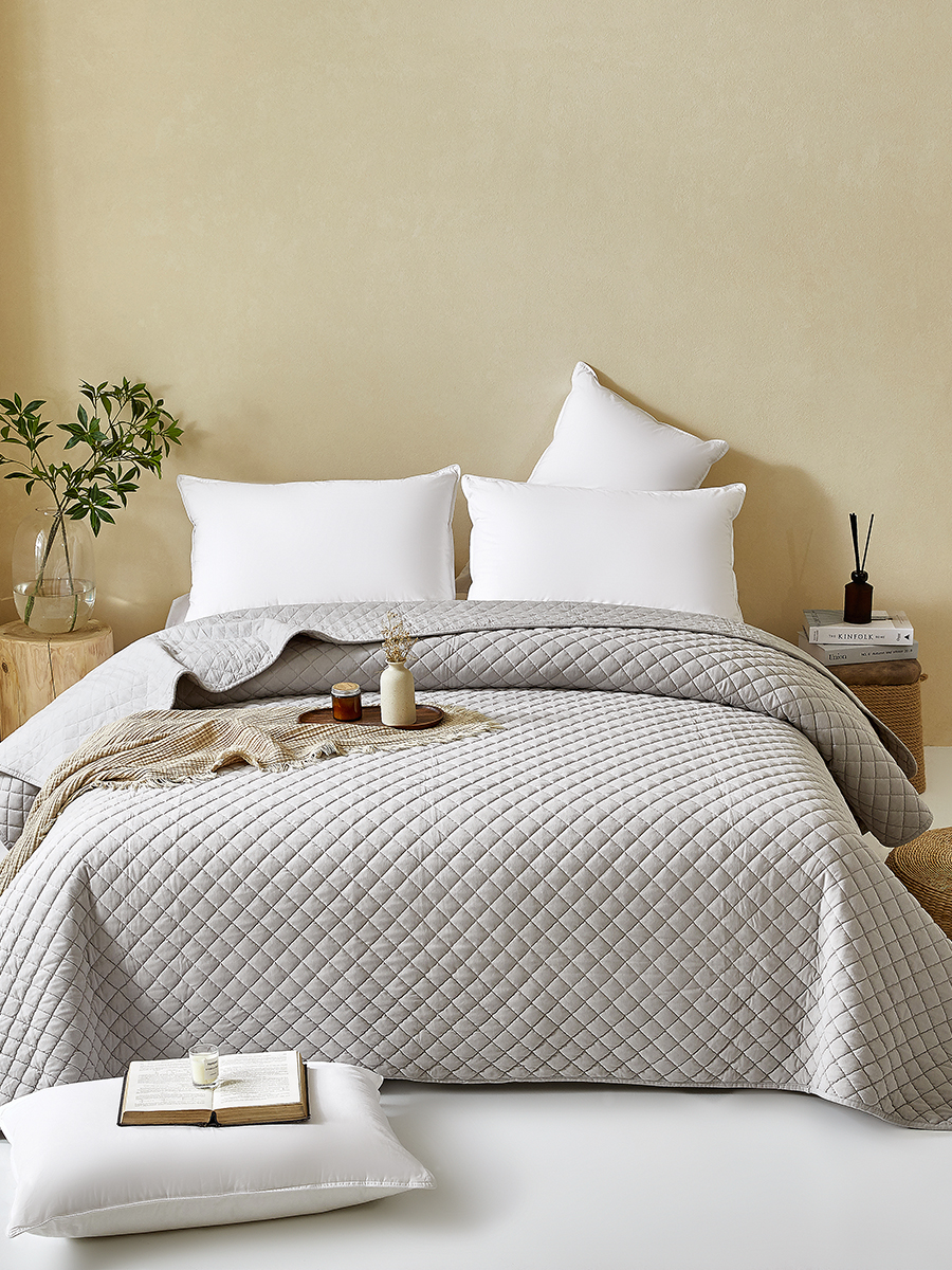 Покрывало Theodora вельвет светло-серый 240 x 220 см - фото 2