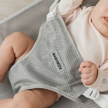 Кресло-шезлонг с игрушкой BabyRox Mesh