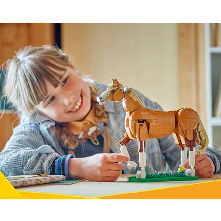Конструктор LEGO Creator Красивая лошадь 685 дет.