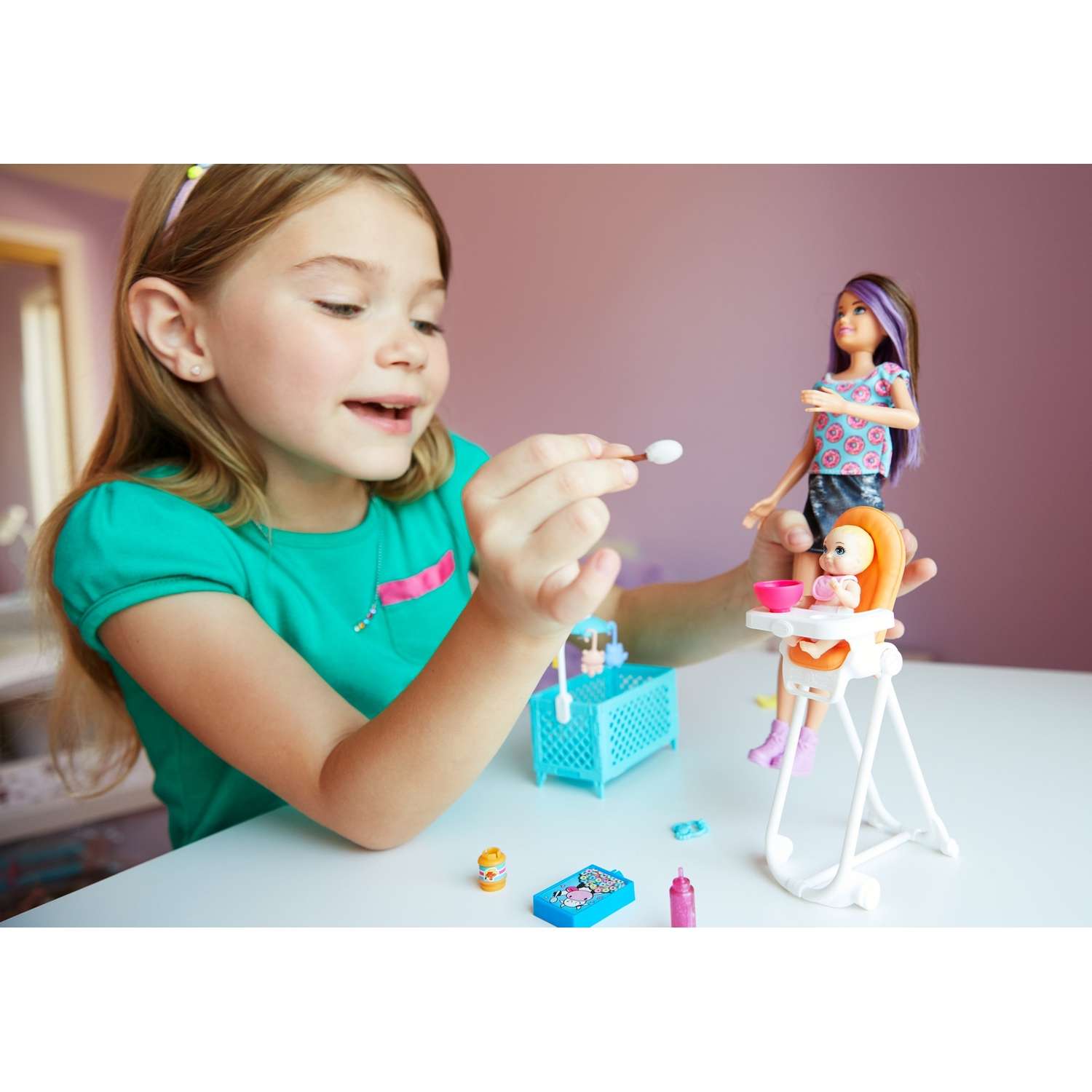 Кукла модельная Barbie FHY97 - фото 11