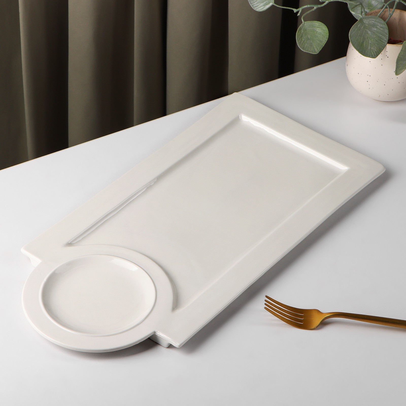 Блюдо керамическое с соусником Sima-Land «Классика» 42,5×20,5 см - фото 2