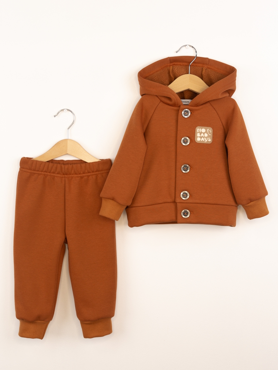 Костюм Baby boom КД561/5-Ф пуговицы карамель - фото 1