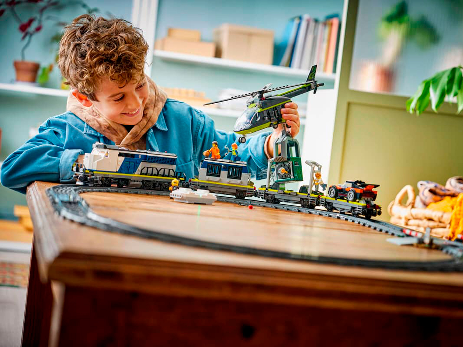 Конструктор LEGO City Ограбление полицейского поезда 1313 дет. - фото 18