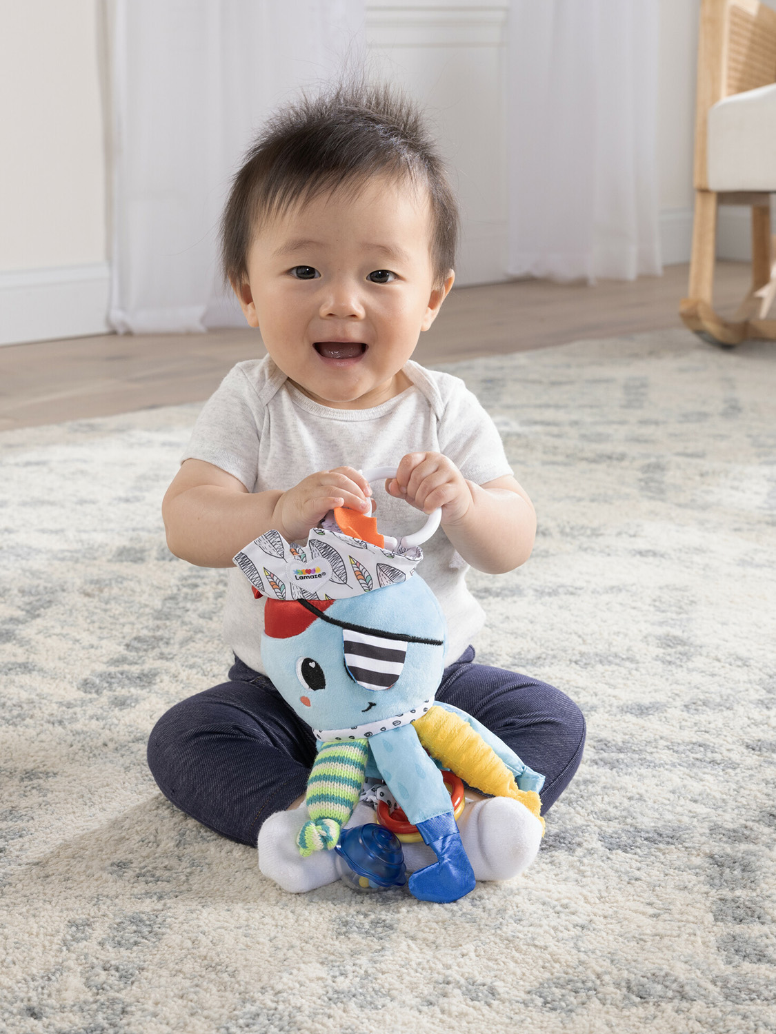 Игрушка Lamaze подвеска Капитан кальмар с подвесом - фото 17