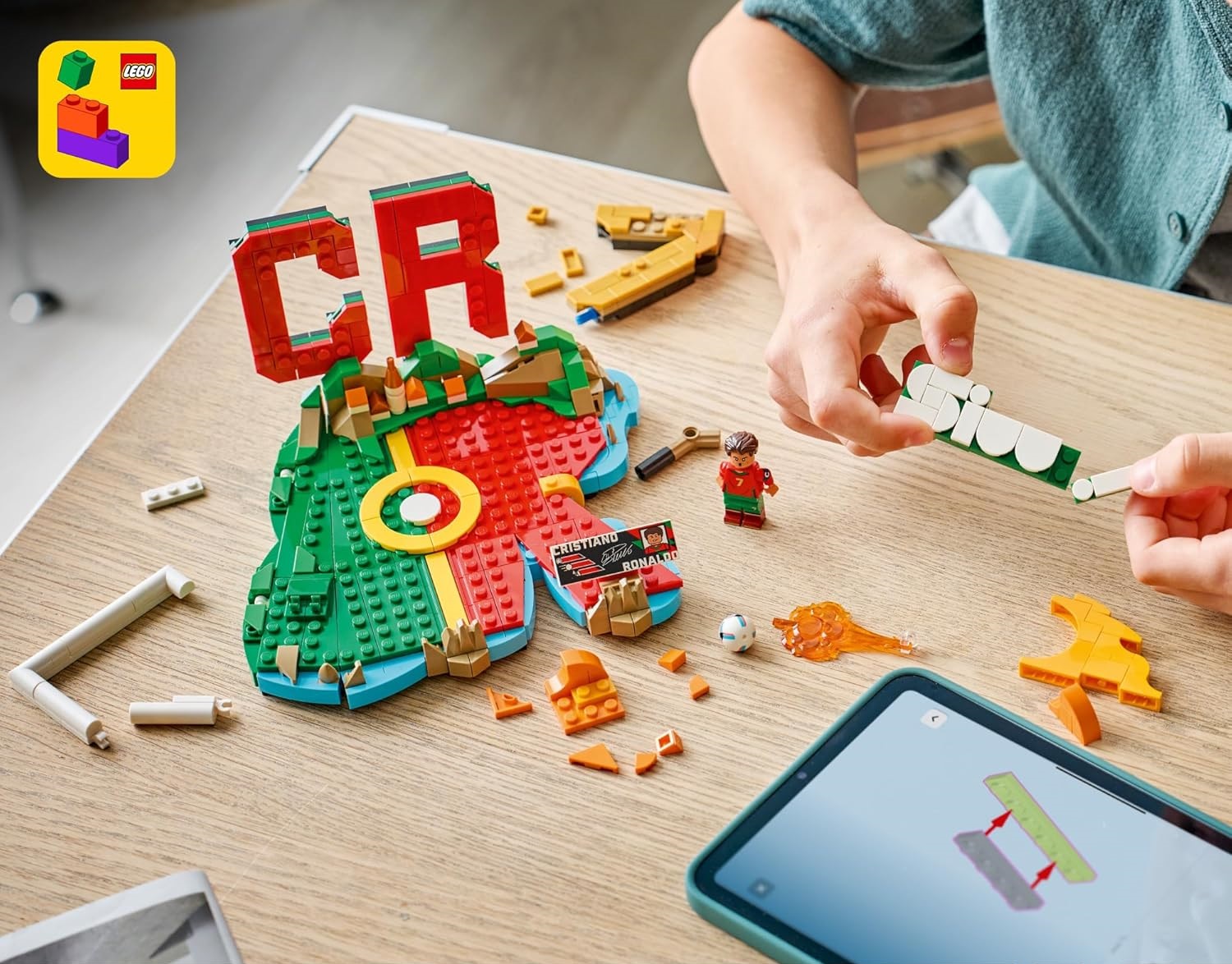 Конструктор LEGO Editions Роналду-лучшие моменты 490 дет. - фото 7