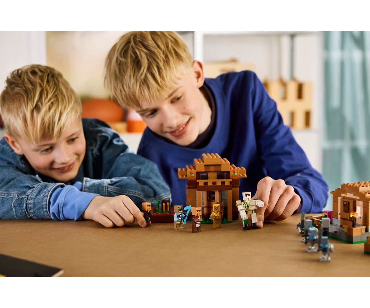 Конструктор LEGO Minecraft Атака деревни заклинателем 607 дет. - фото 10