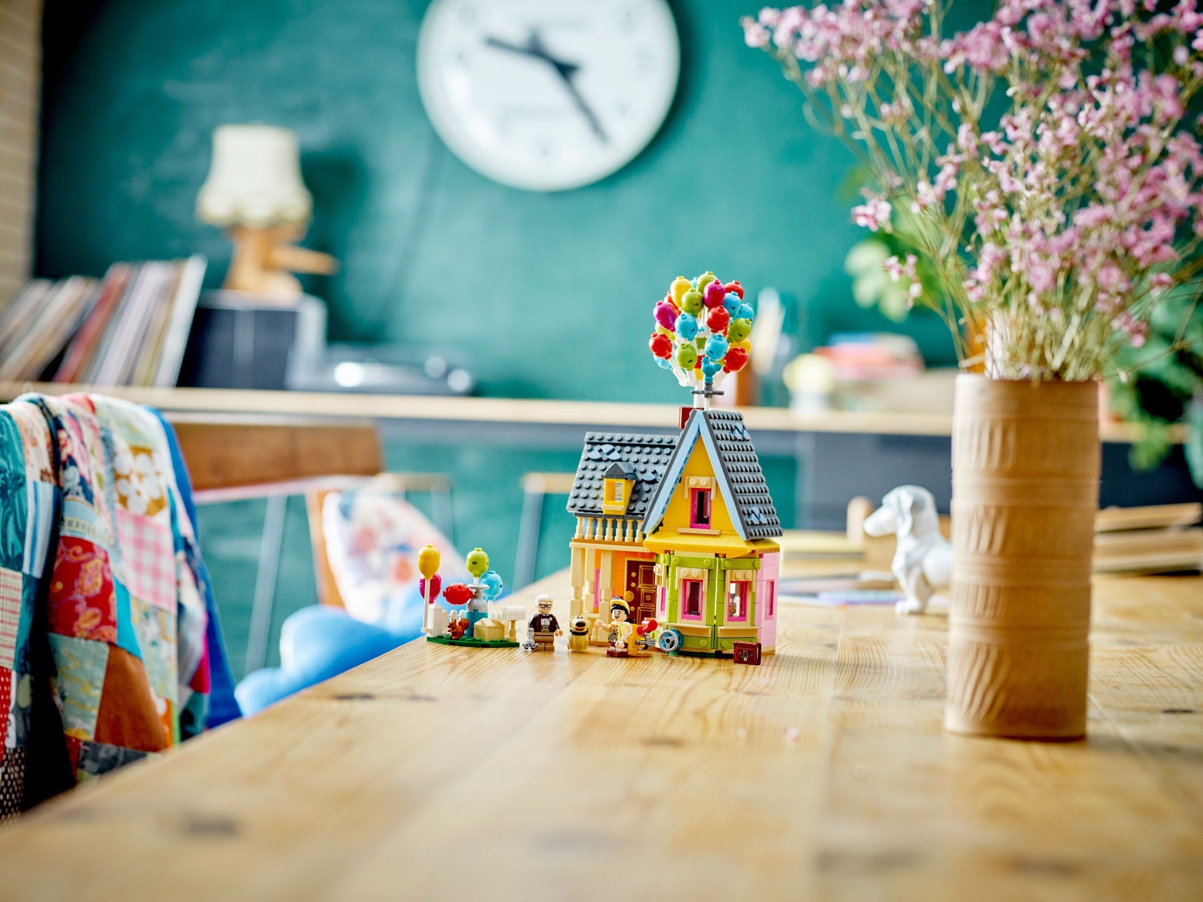 Конструктор LEGO Disney 43217 598 дет. - фото 8