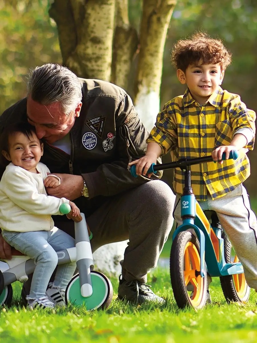 Трехколесный беговел Hape - фото 4