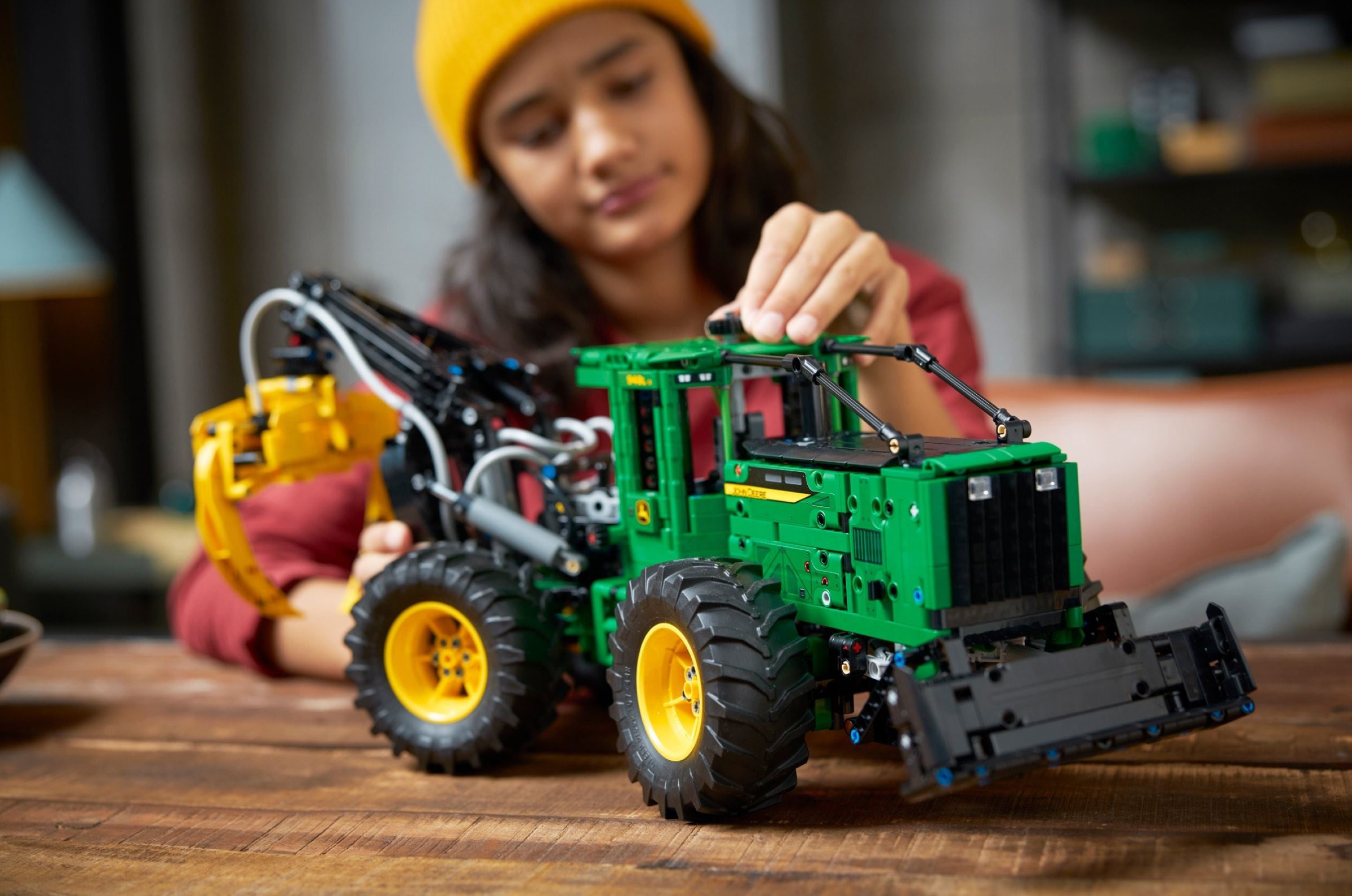 Конструктор LEGO Technic 42157 1492 дет. - фото 7