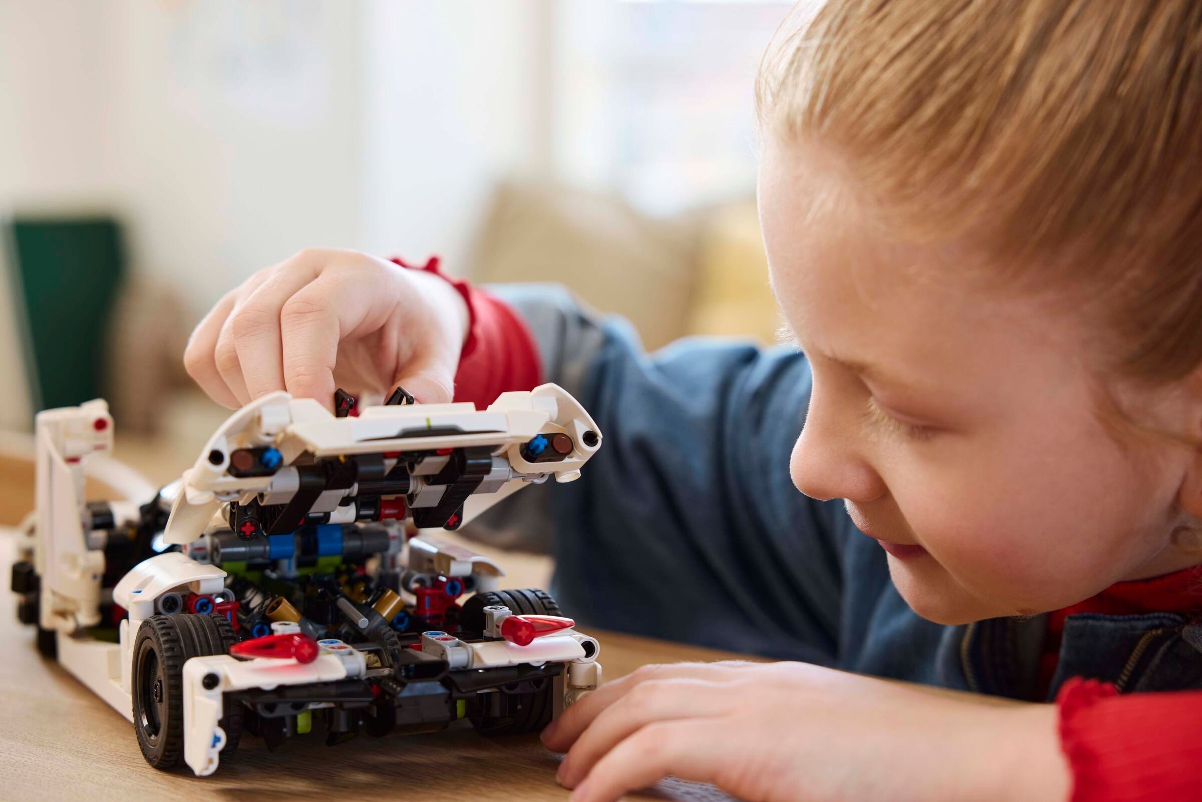 Конструктор LEGO Technic 42184 801 дет. - фото 5