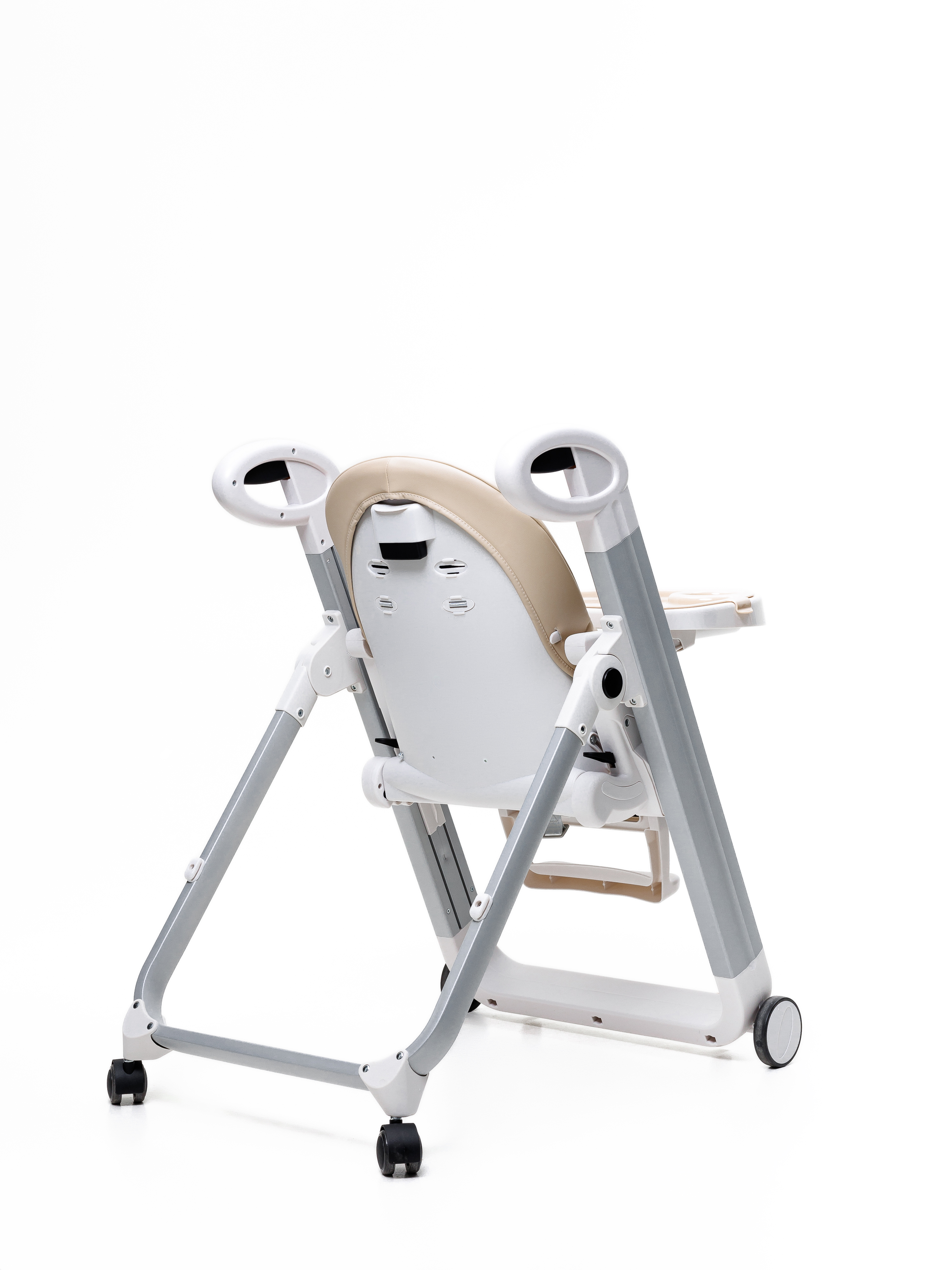 Стульчик для кормления BASSET B2 бежевый - фото 32