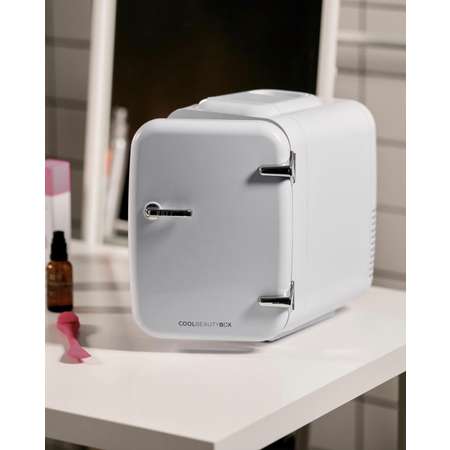 Бьюти-холодильник COOLBOXBEAUTY 4 л белый