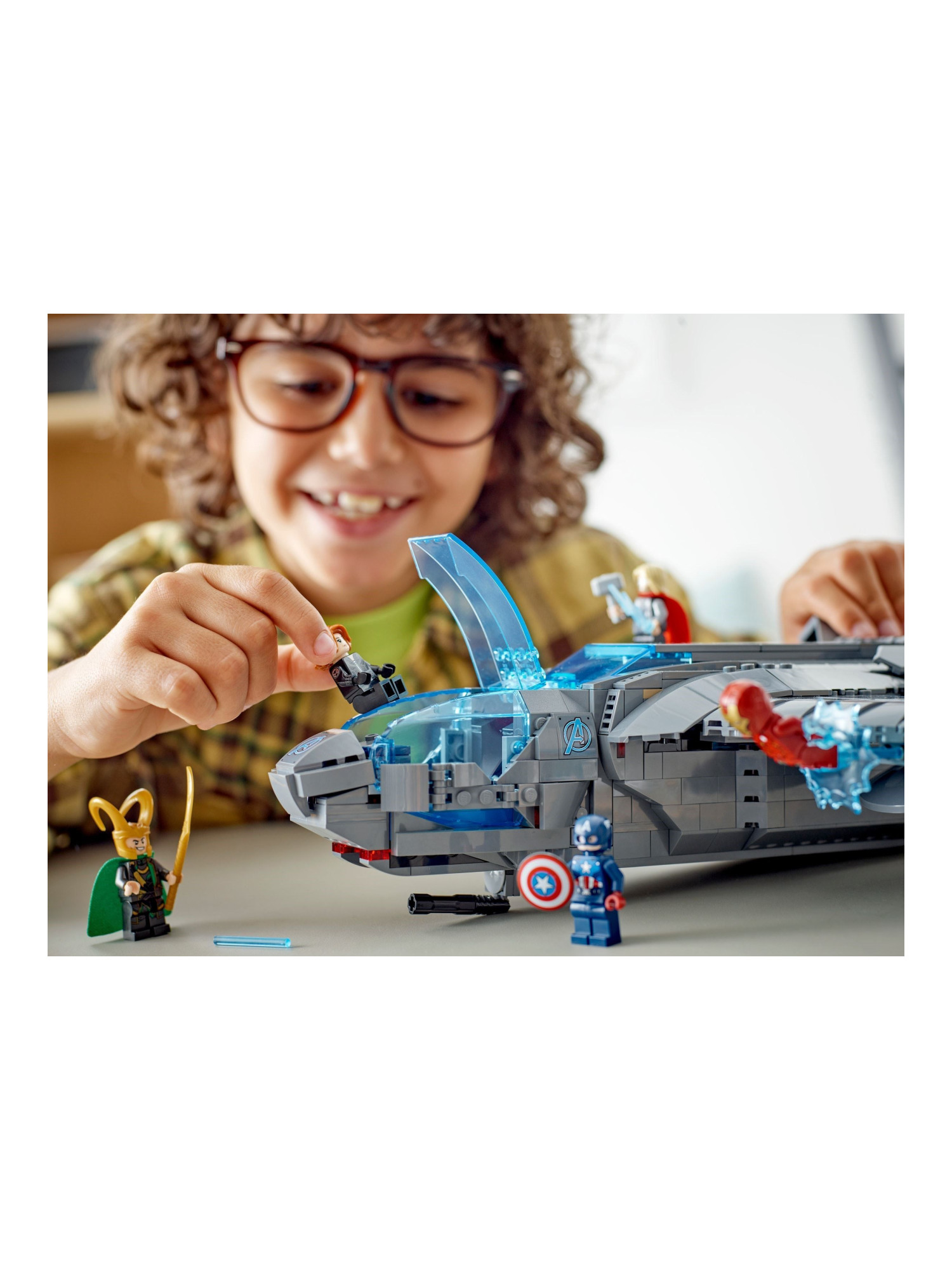 Конструктор LEGO Marvel Super Heroes Квинджет Мстителей 795 дет. - фото 8