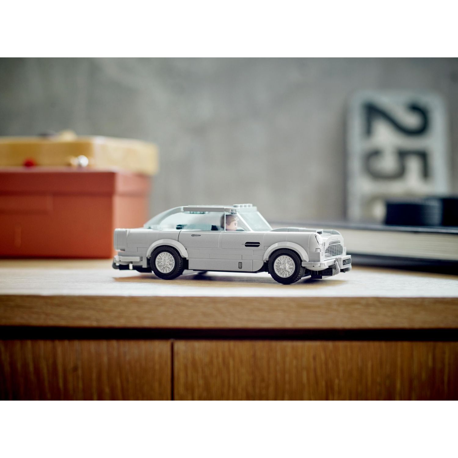 Конструктор LEGO Speed Champions Aston Martin блочный - фото 9
