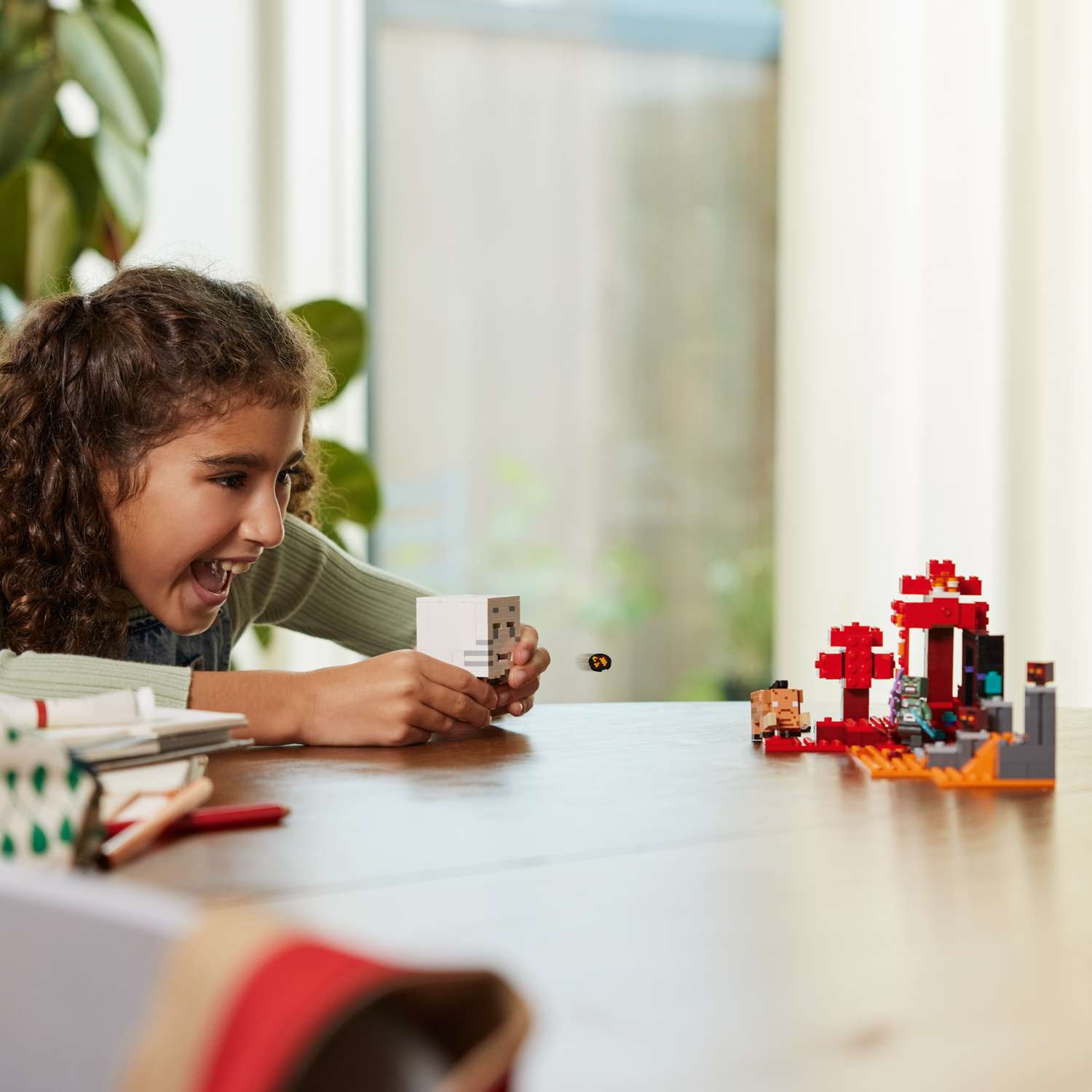 Конструктор LEGO Minecraft Засада на нижнем портале 352 дет. - фото 10