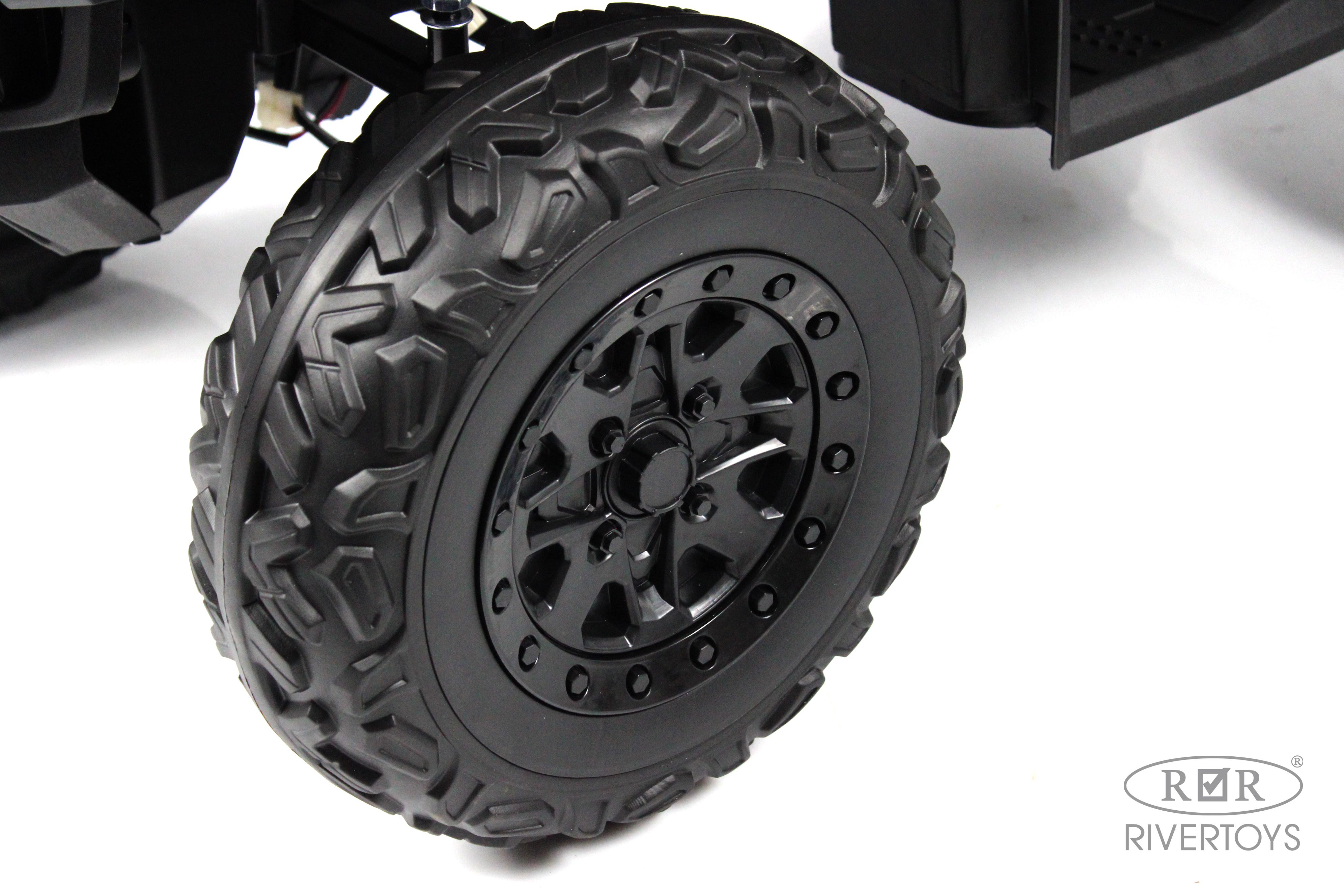 Квадроцикл RIVERTOYS T001TT-BLACK С пультом ДУ - фото 17
