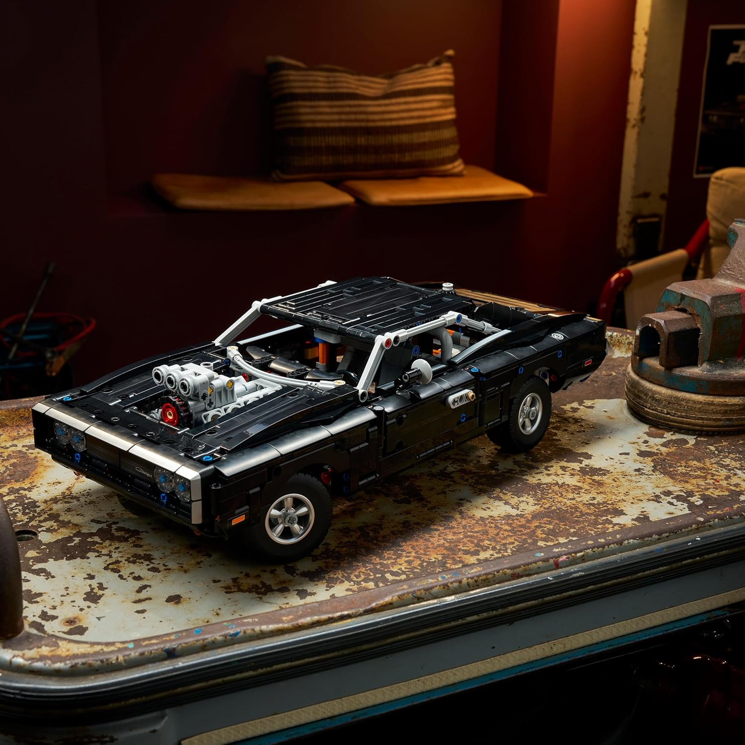 Конструктор LEGO Technic Форсаж додж Чарджер р/т 1516 дет. - фото 5