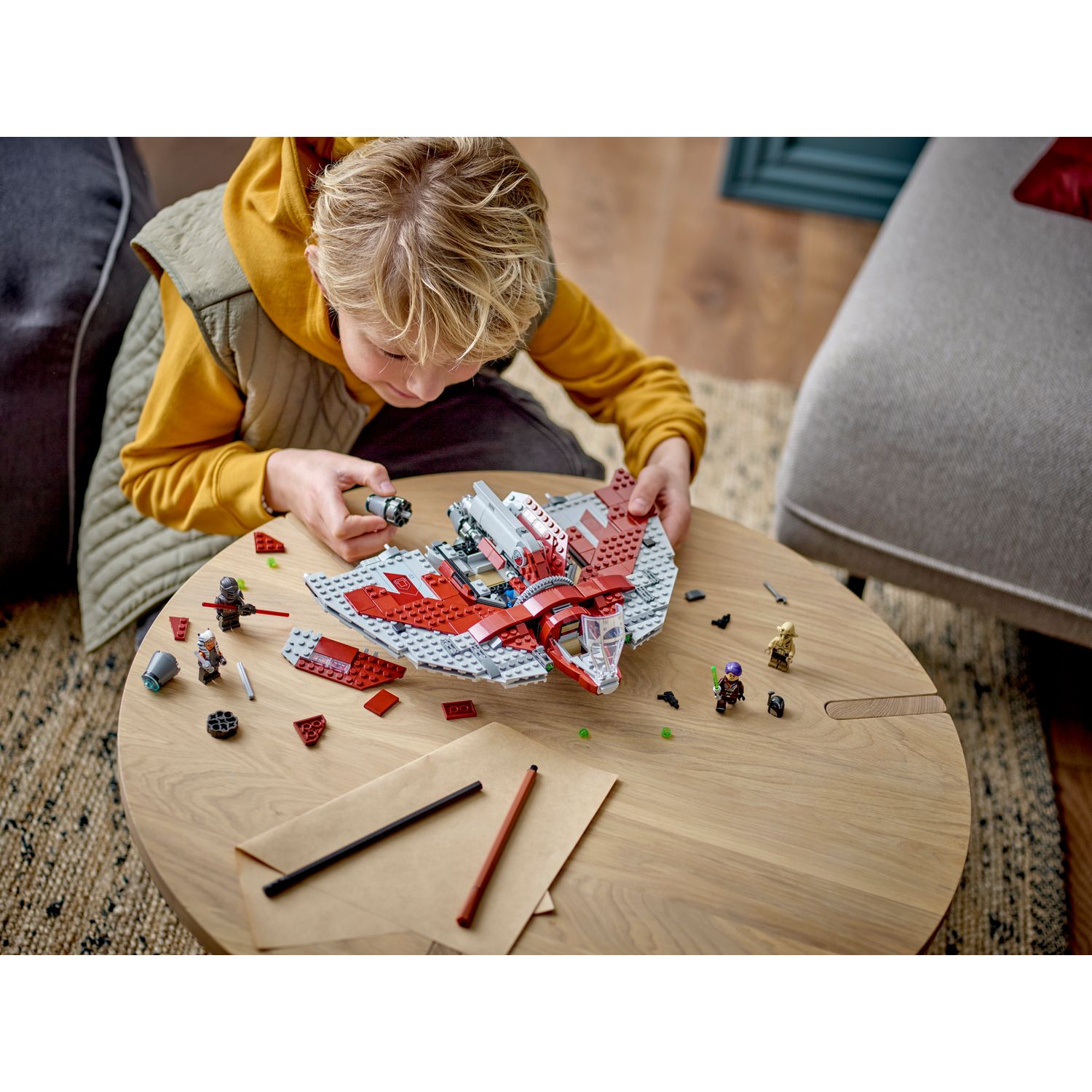Конструктор LEGO Star Wars Ahsoka Tano T-6 Jedi shuttle 601 дет. - фото 7