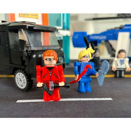 Конструктор brick labs Ограбление банка 800 дет.