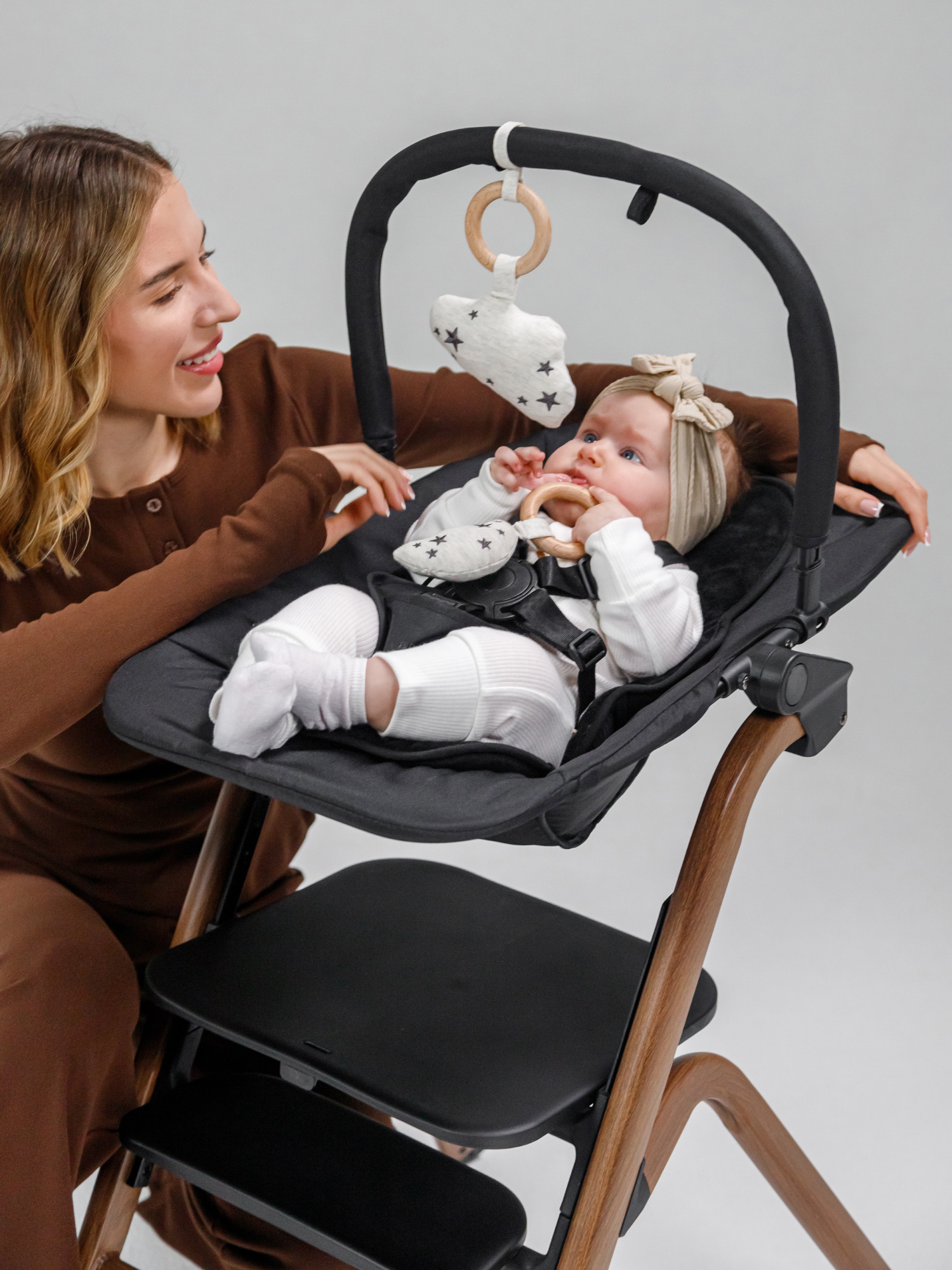 Стульчик для кормления Amarobaby Winnie бежевый - фото 22