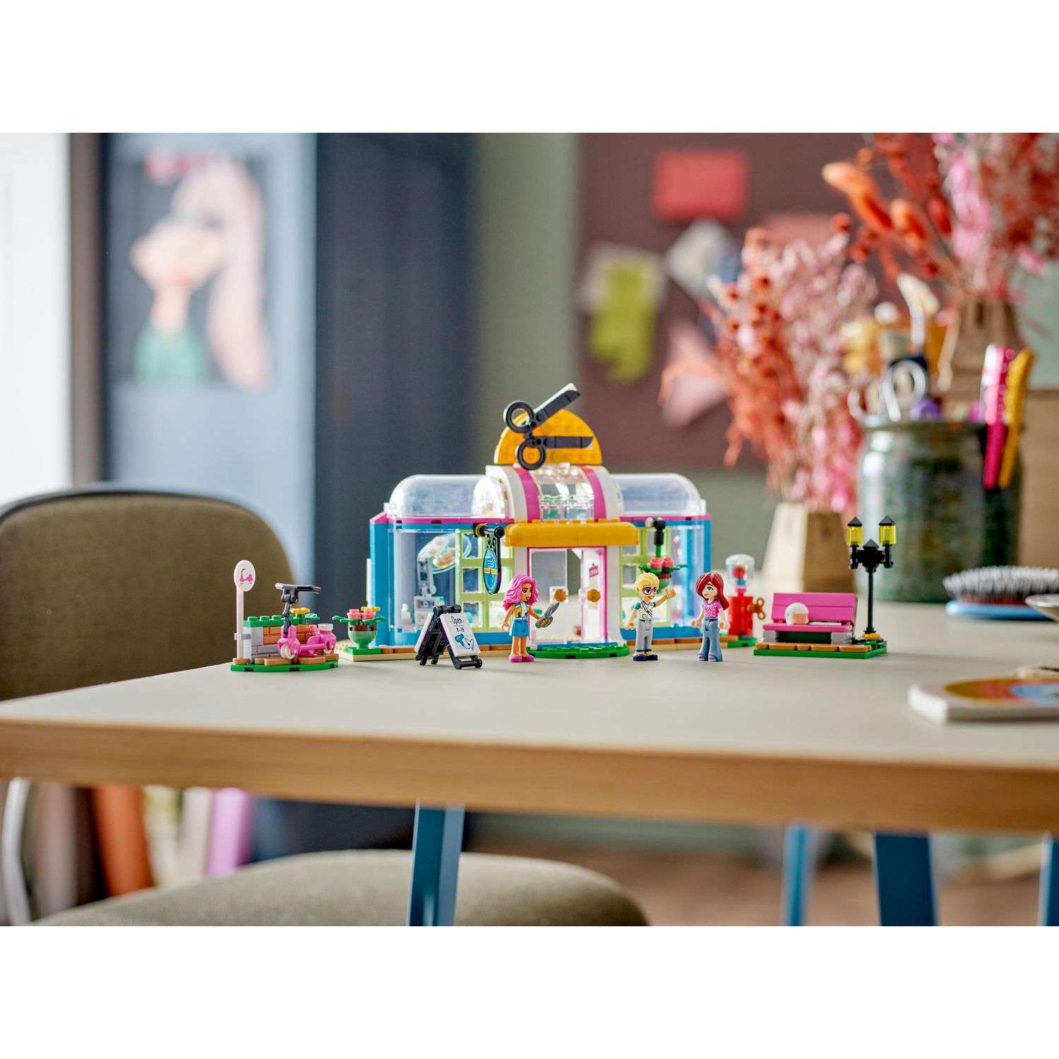 Конструктор LEGO Friends Парикмахерская 401 дет. - фото 11