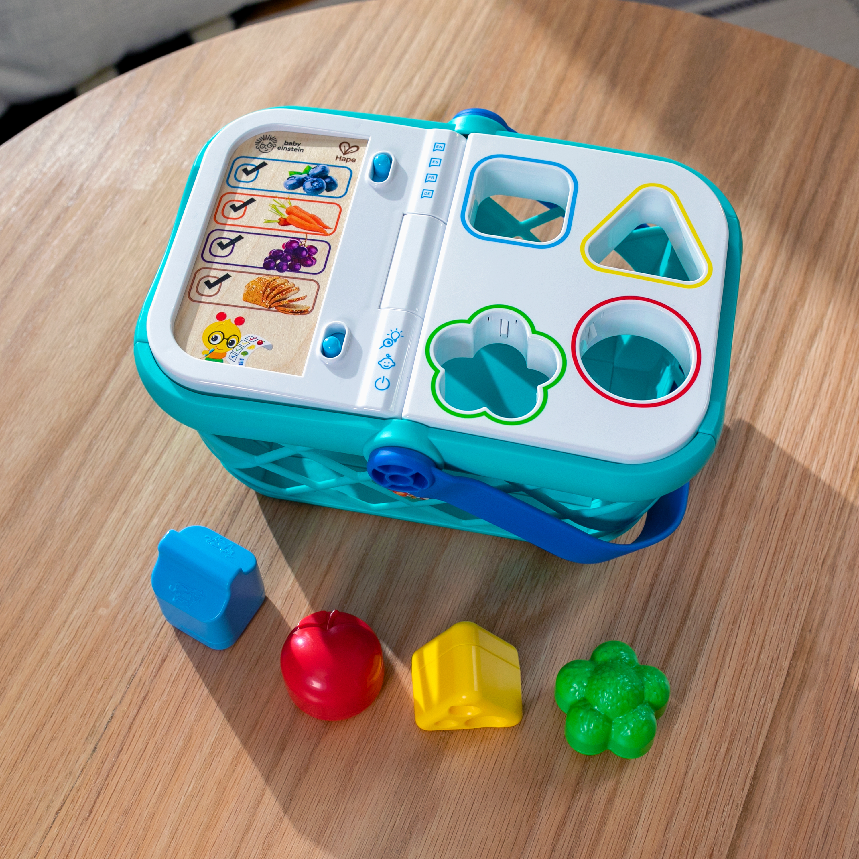 Игровой набор Hape продукты, прилавок, касса, тележки и корзинки - фото 6