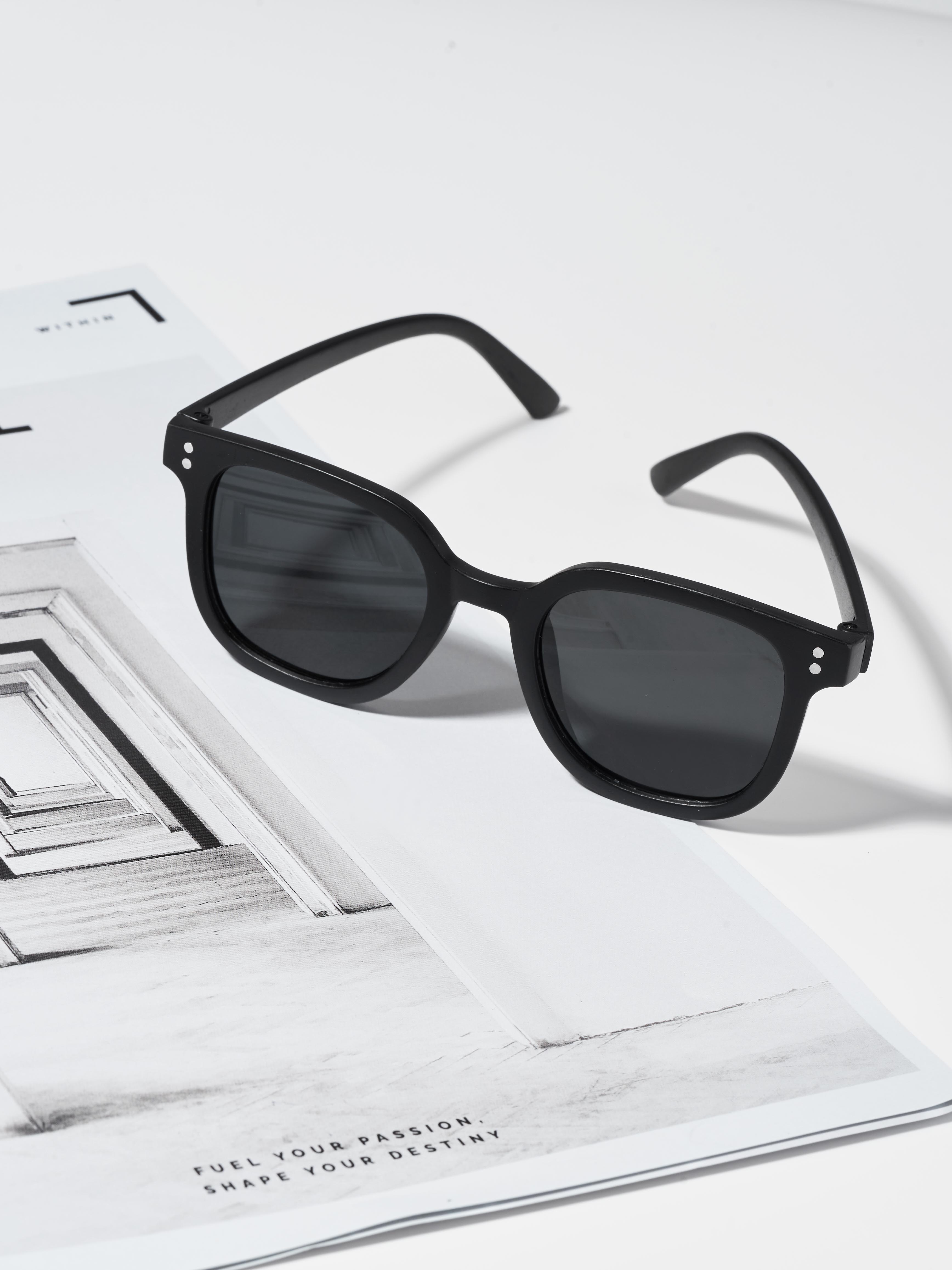 Солнцезащитные очки SUNNY GLASS O00041-6 - фото 4