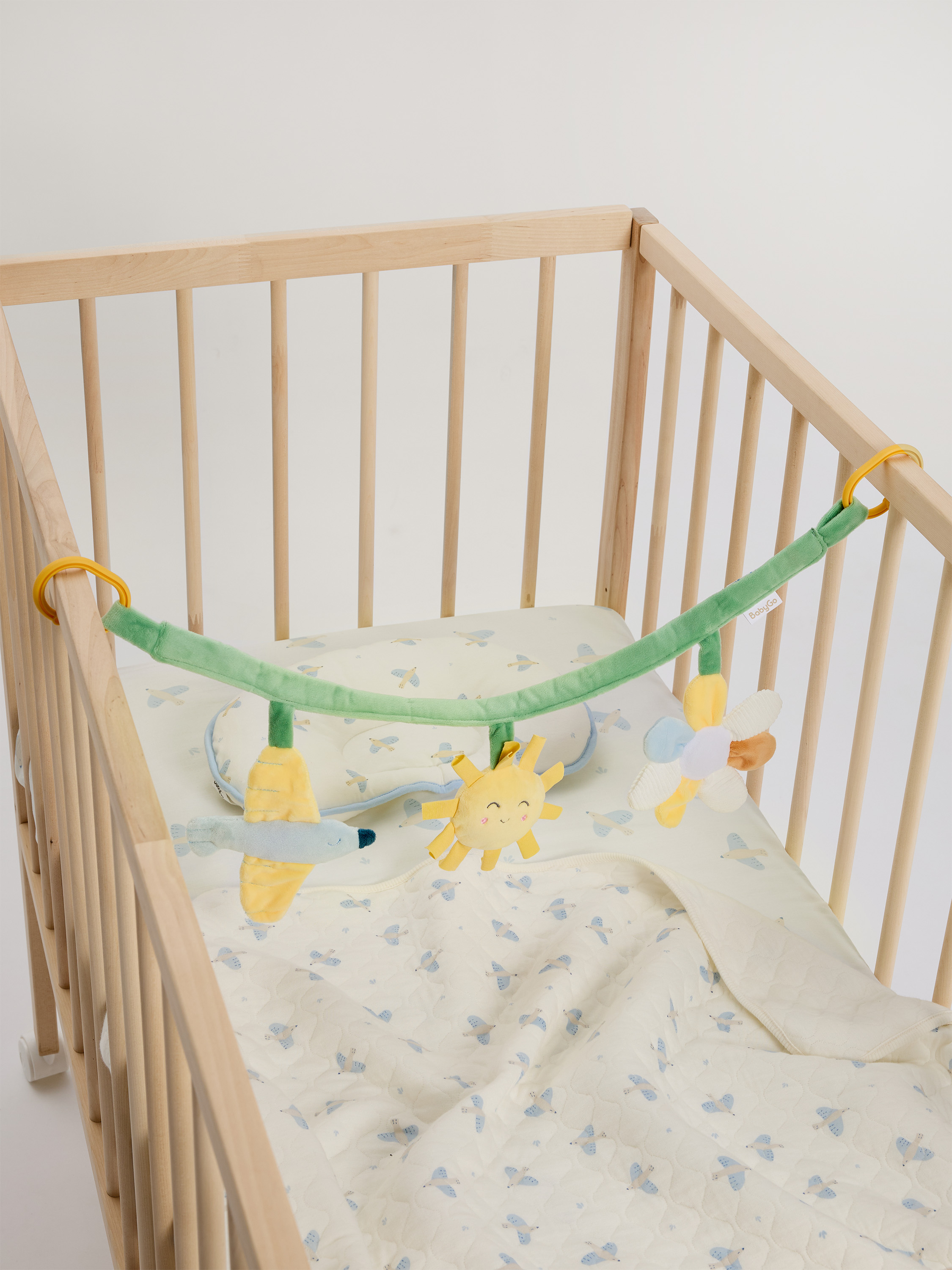 Подвесные игрушки BabyGo с шуршащим эффектом - фото 4