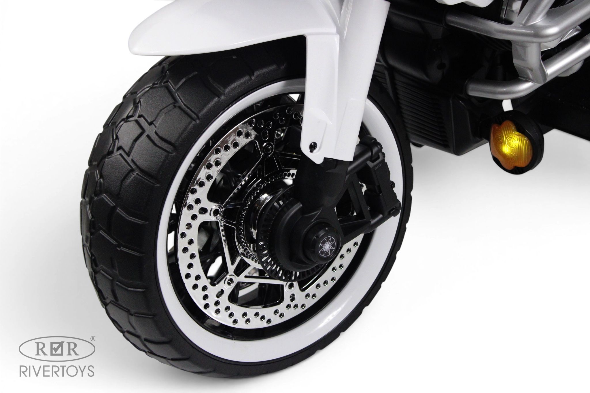 Электромобиль RIVERTOYS М008БХ-WHITE - фото 12