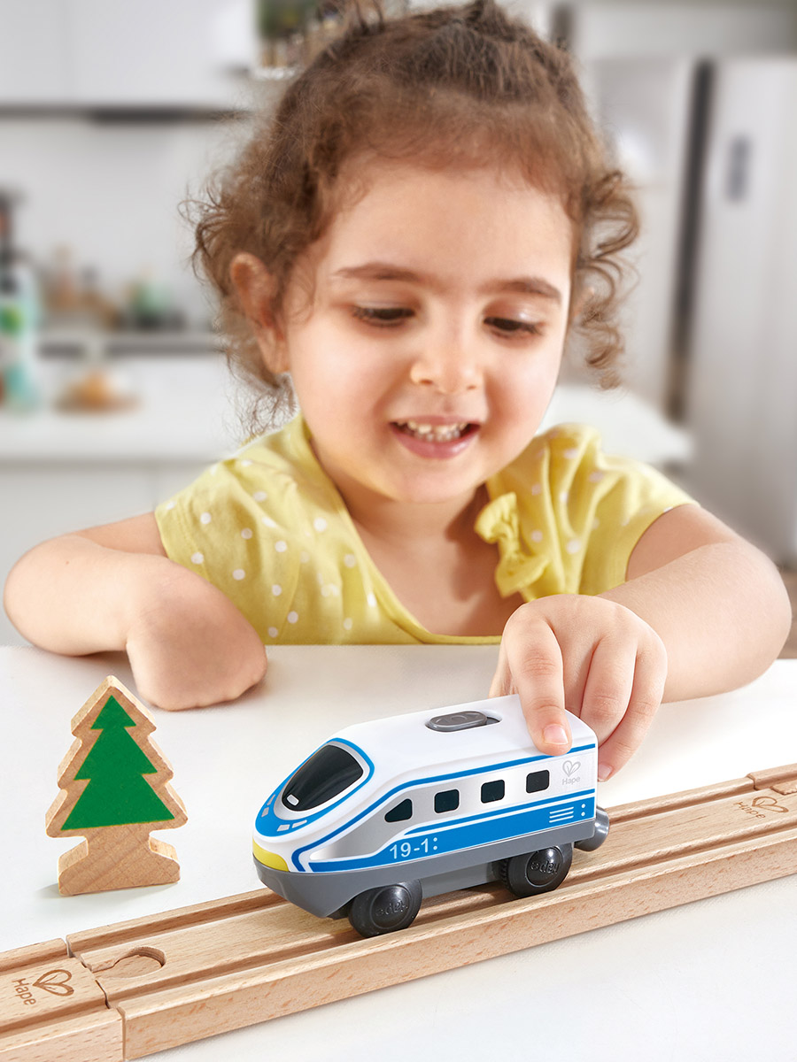 Набор железнодорожный Hape 10 см E3784_HP - фото 1