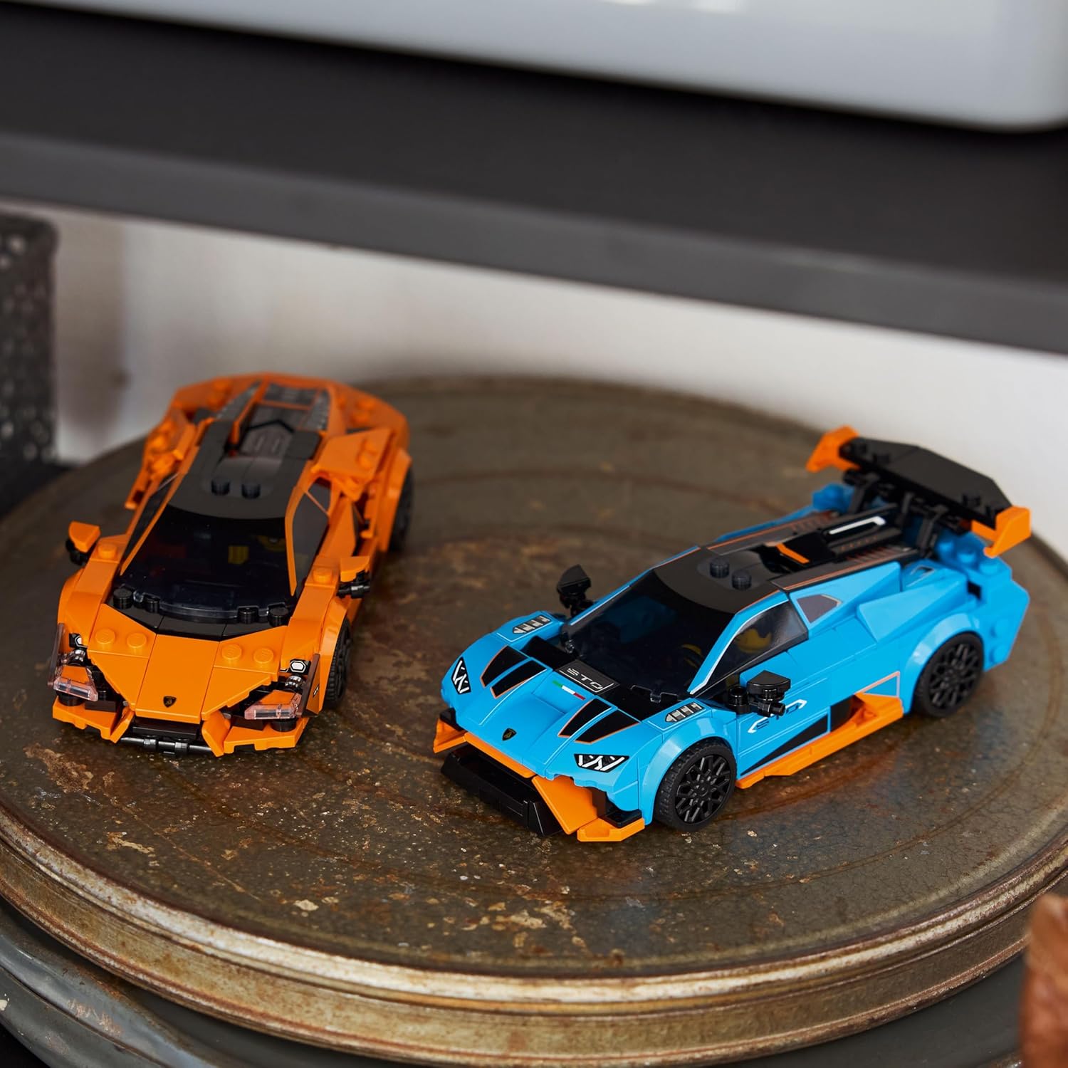 Конструктор LEGO Speed Champions Lamborghini и Huracan 607 дет. - фото 3