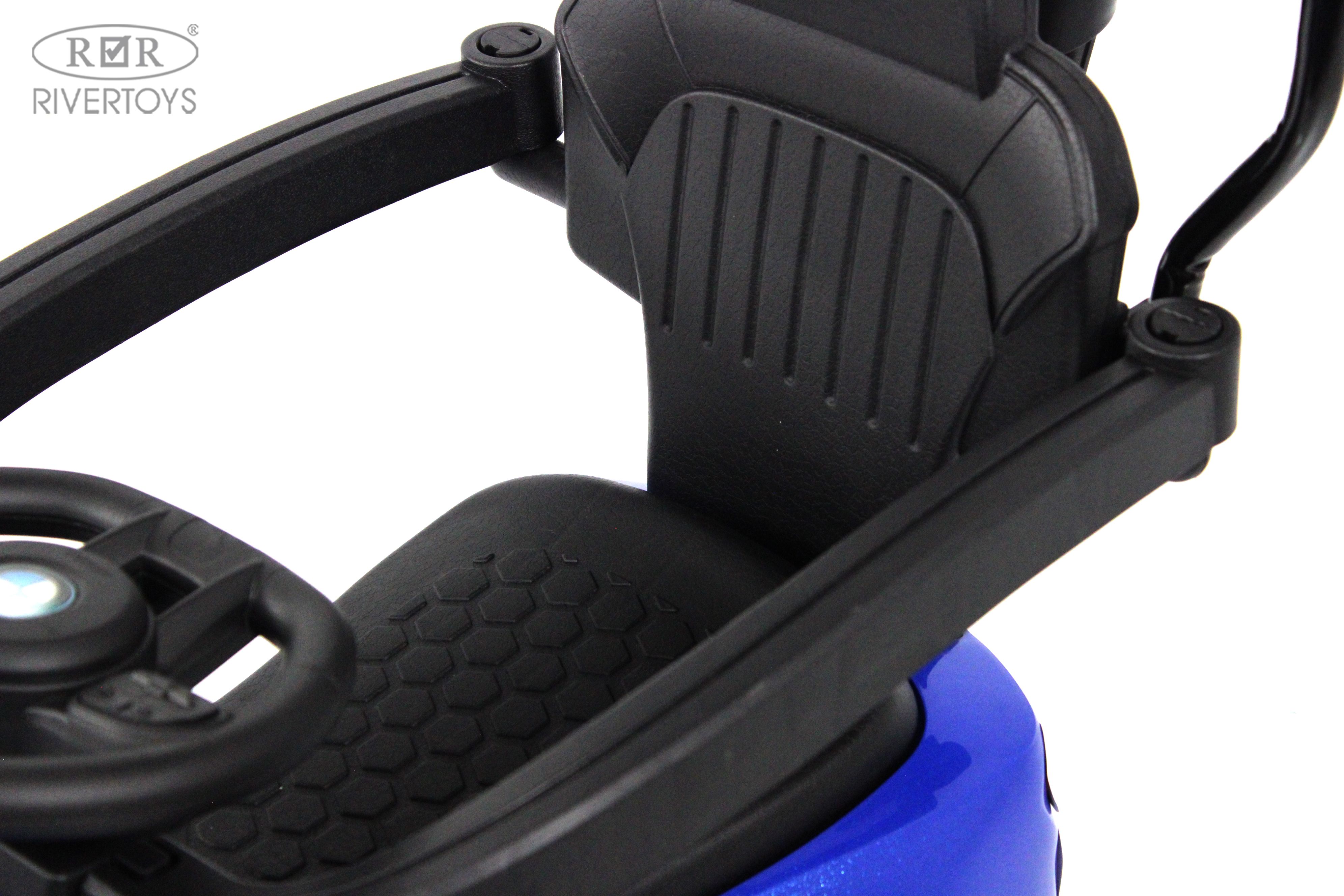 Каталка RIVERTOYS Z005ZZ-B-BLUE синий - фото 11