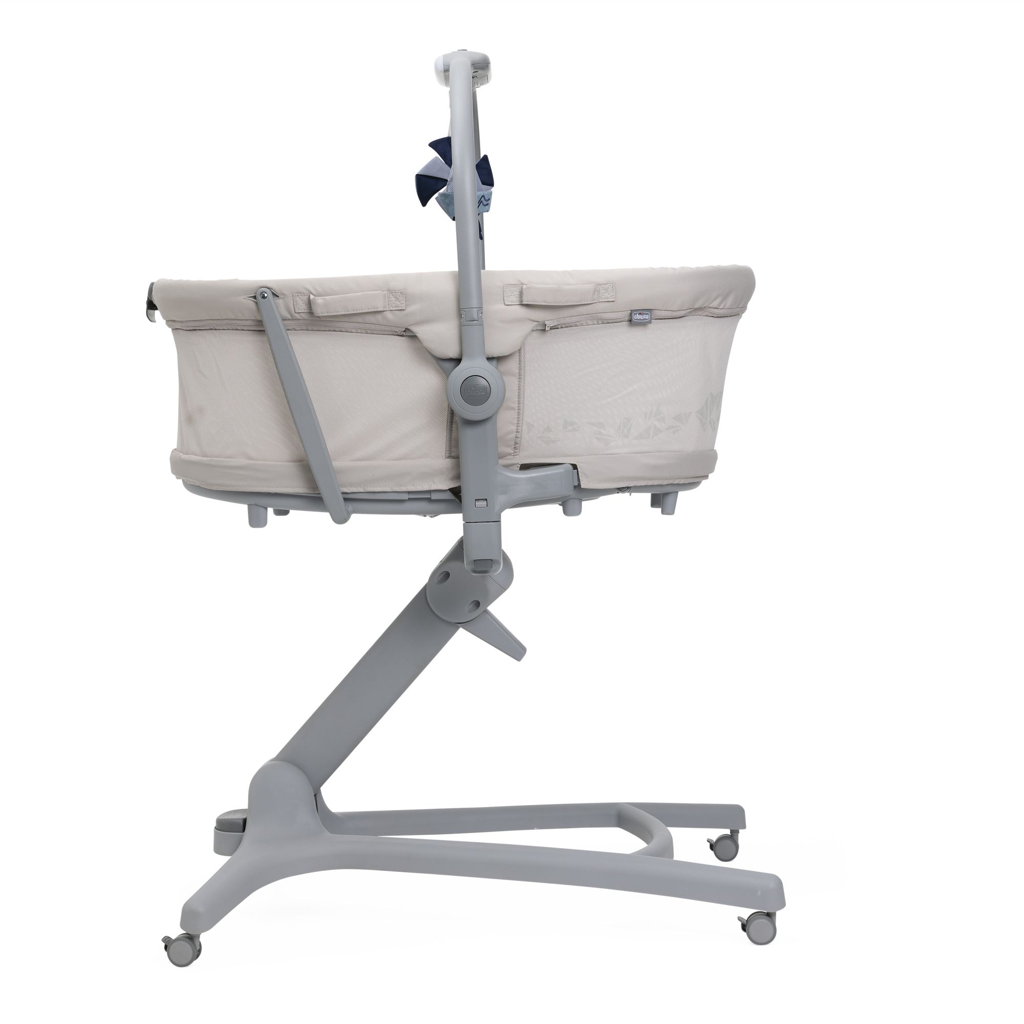 Детская кроватка Chicco Baby Hug Pro 5в1 с рождения до 3 лет Beige Latte овальная, поперечный маятник - фото 9