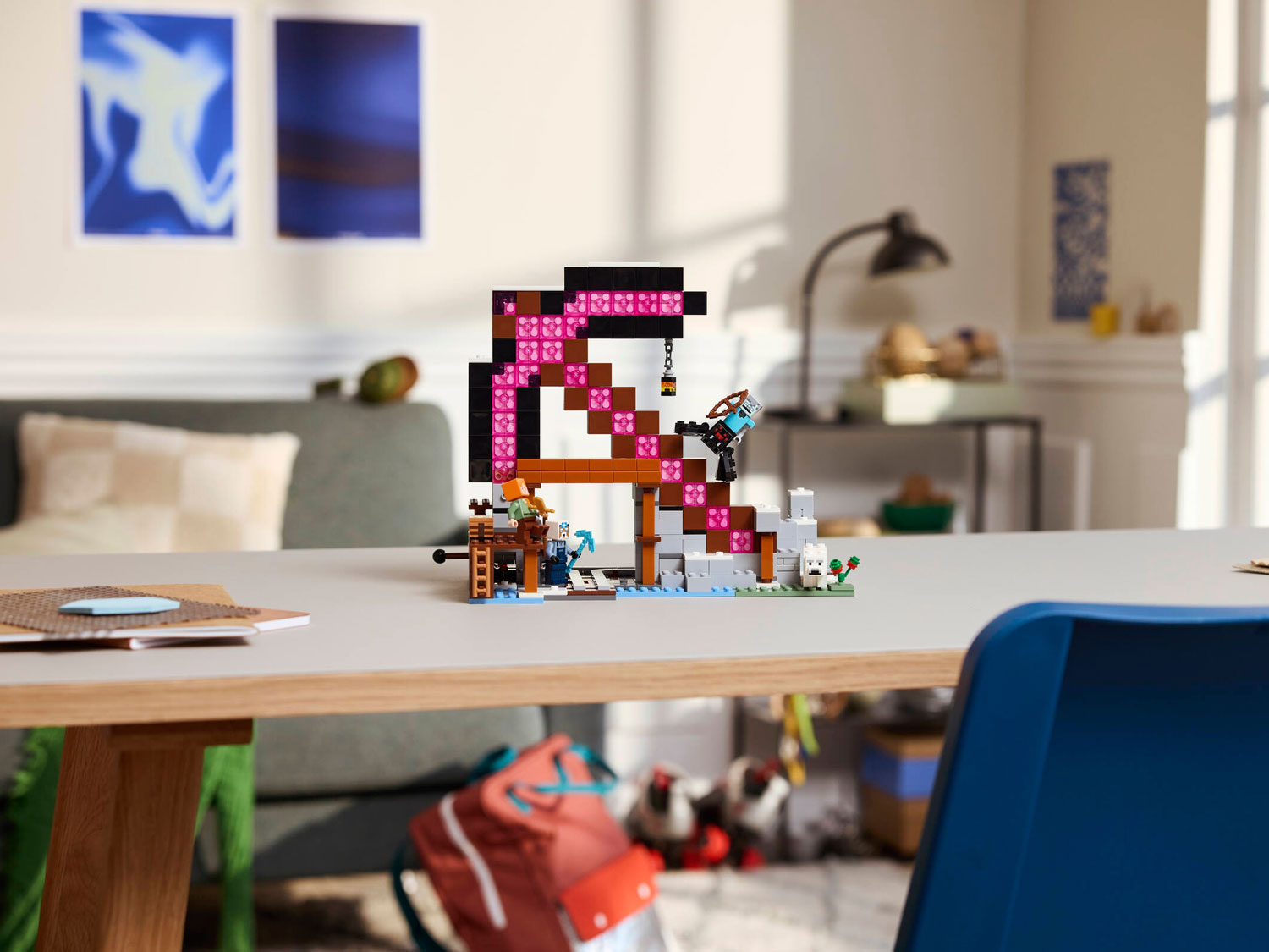 Конструктор LEGO Minecraft Шахта Кирка 530 дет. - фото 10
