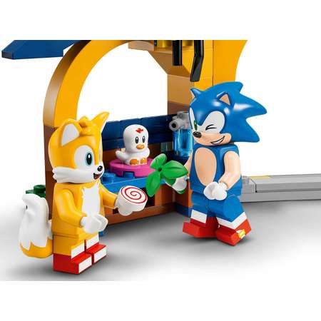 Конструктор LEGO Sonic the Hedgehog Мастерская Тейлза и Торнадо блочный