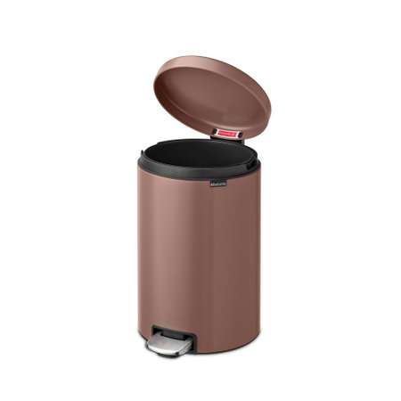 Бак мусорный Brabantia NewIcon с педалью светло-коричневый 20л 234026