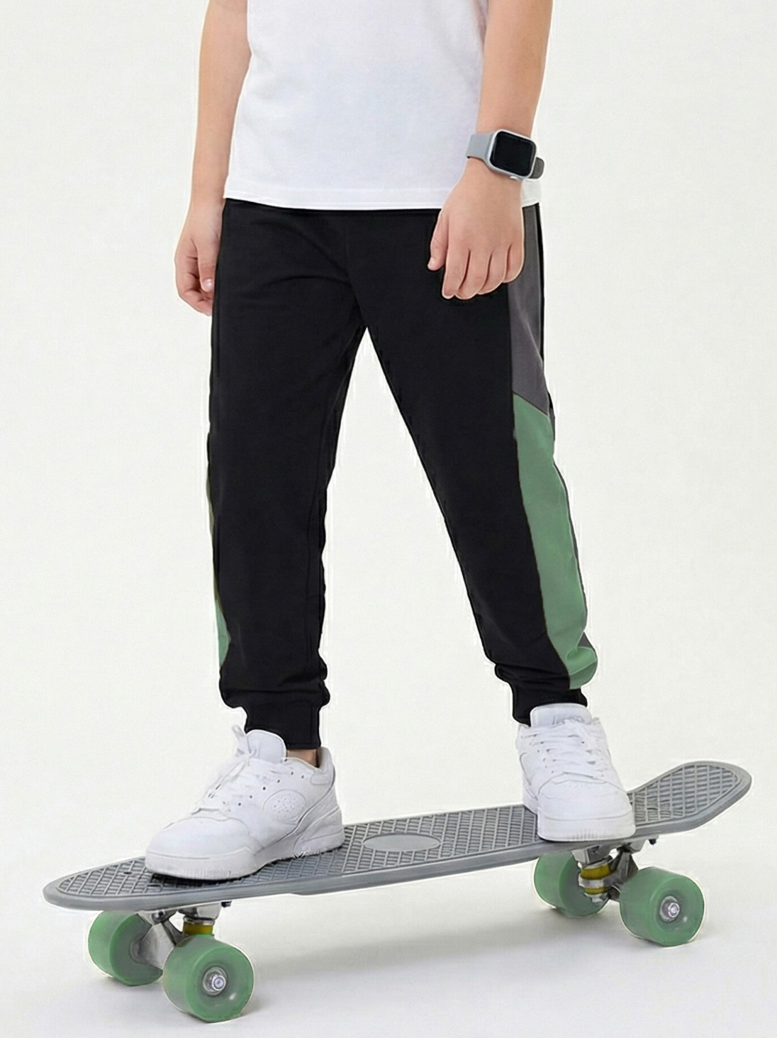 Изображение товара Детские спортивные брюки VGtrikotazh 164 трикотажные зауженные джоггеры